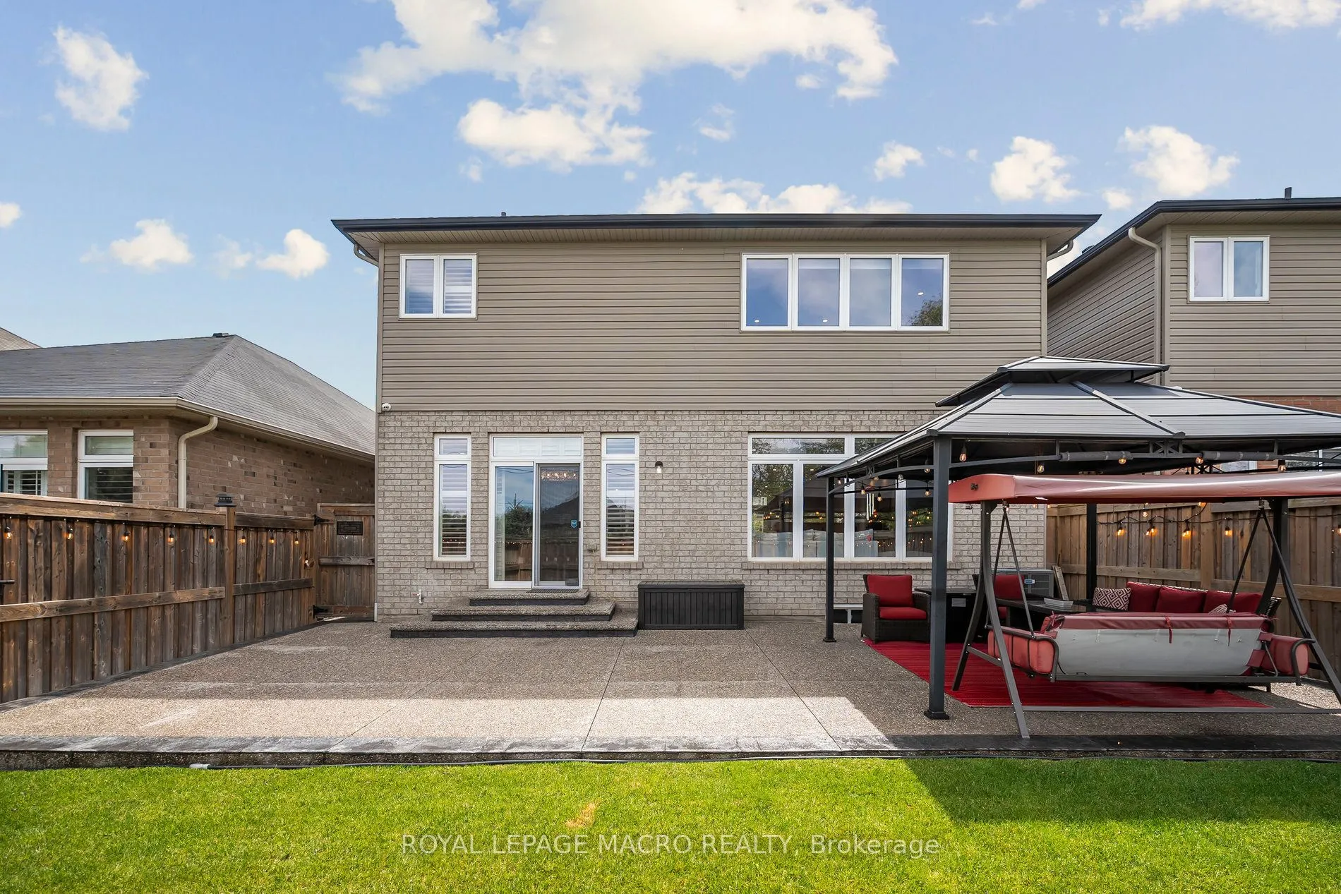 80 Bellroyal Crescent