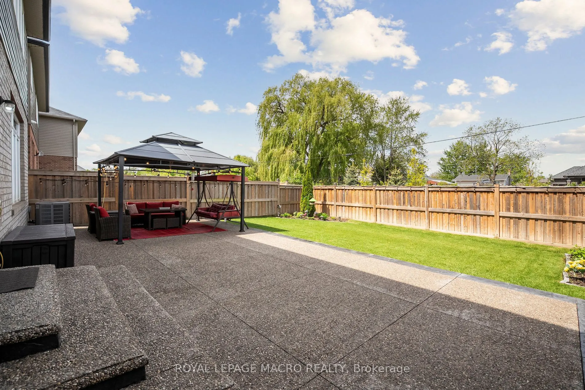 80 Bellroyal Crescent