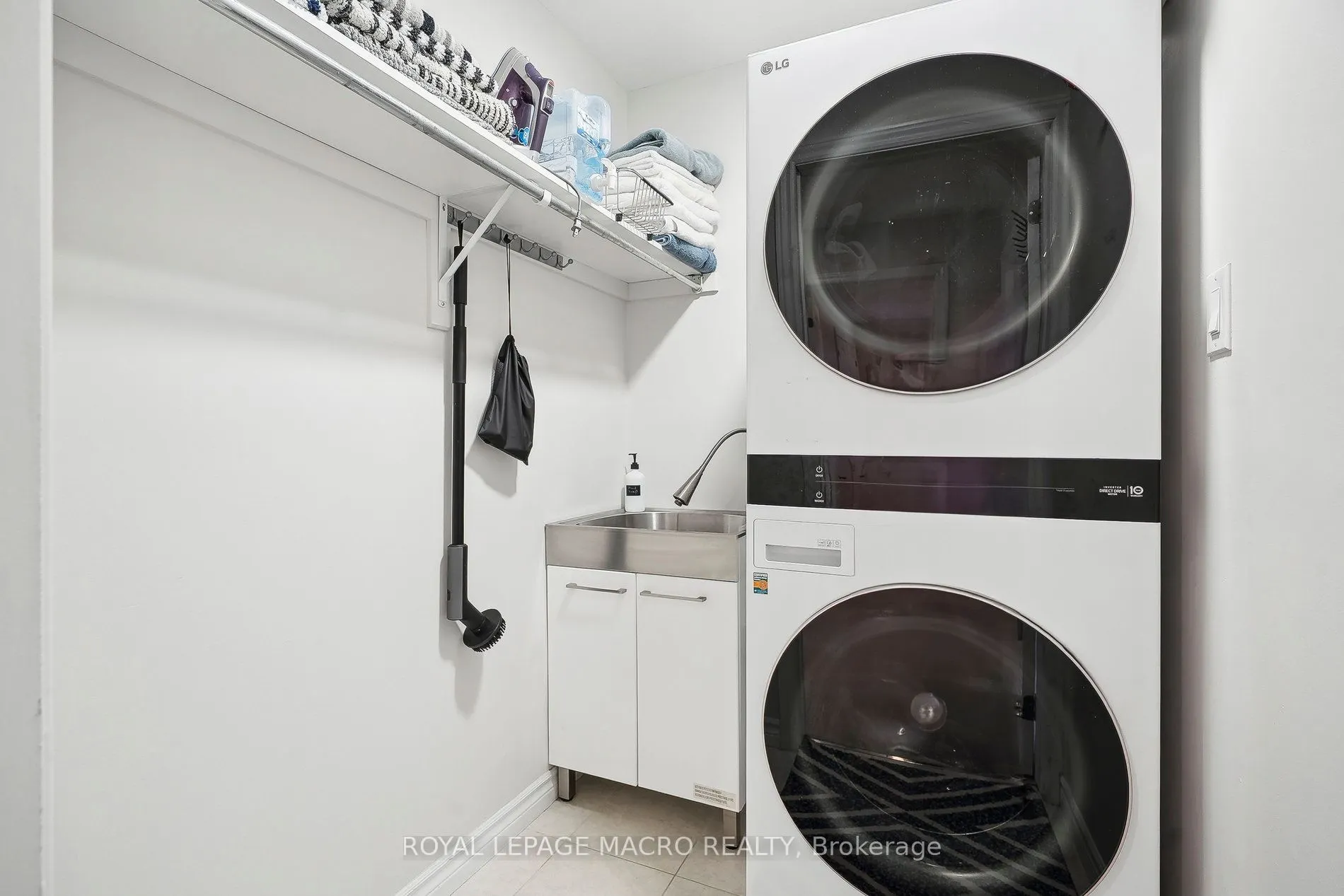 80 Bellroyal Crescent