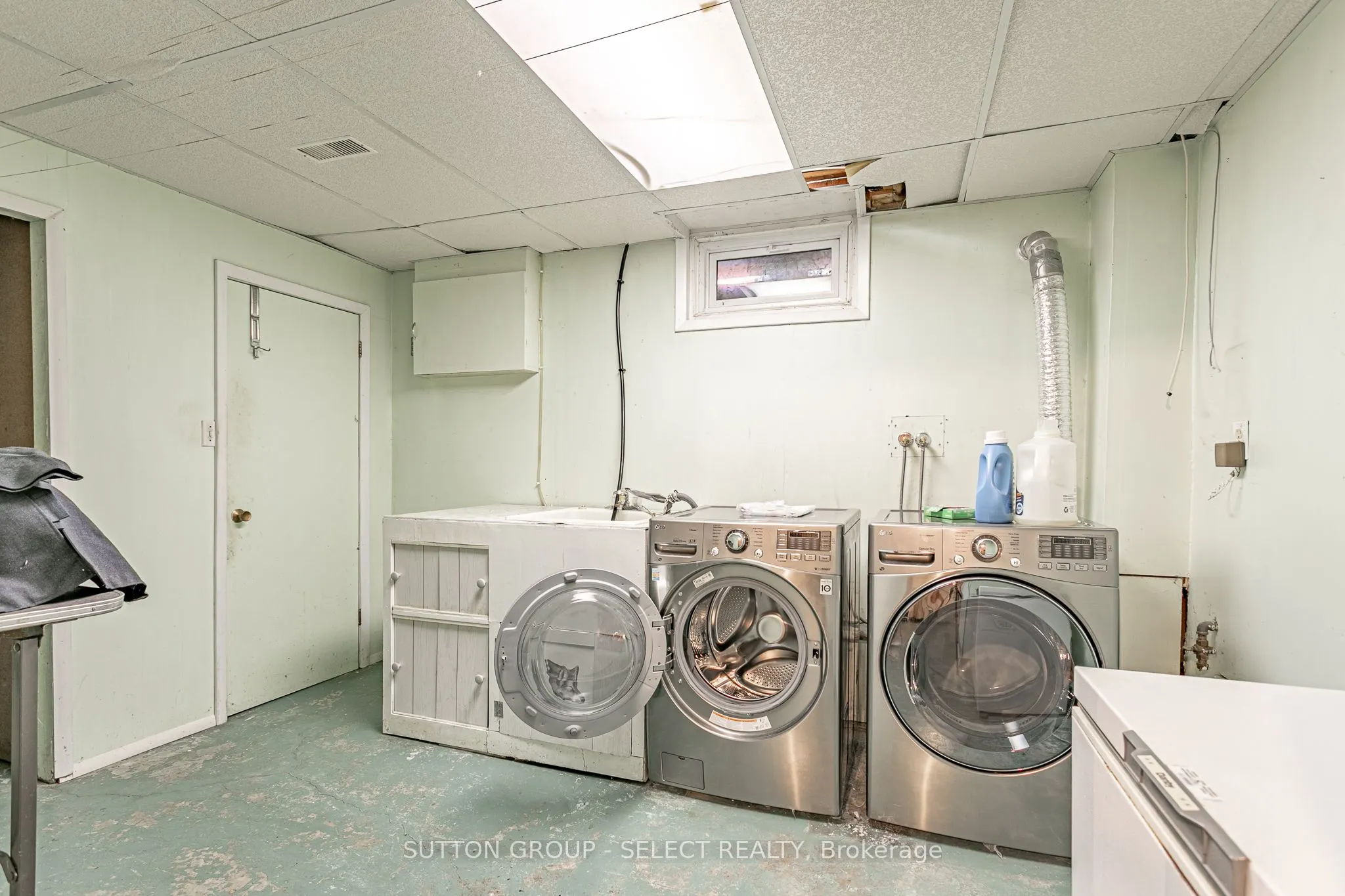 323 Base Line Road W