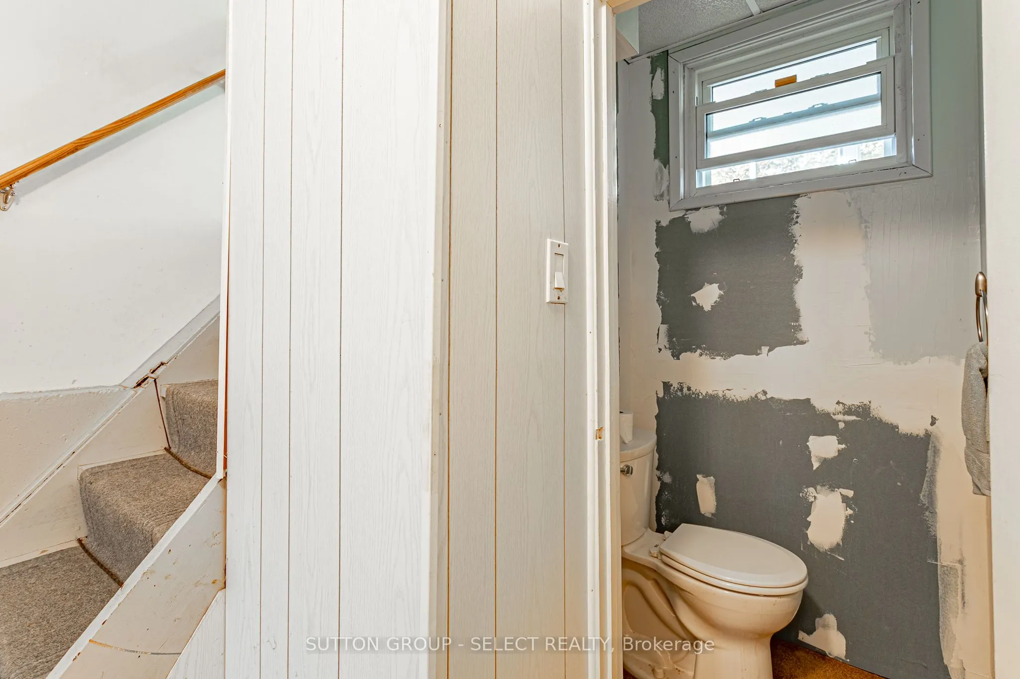 323 Base Line Road W