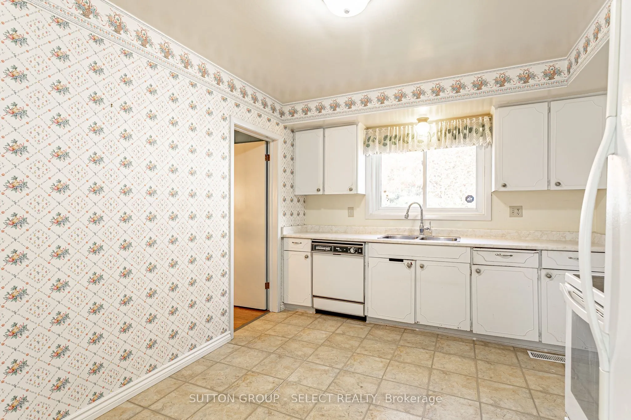 323 Base Line Road W