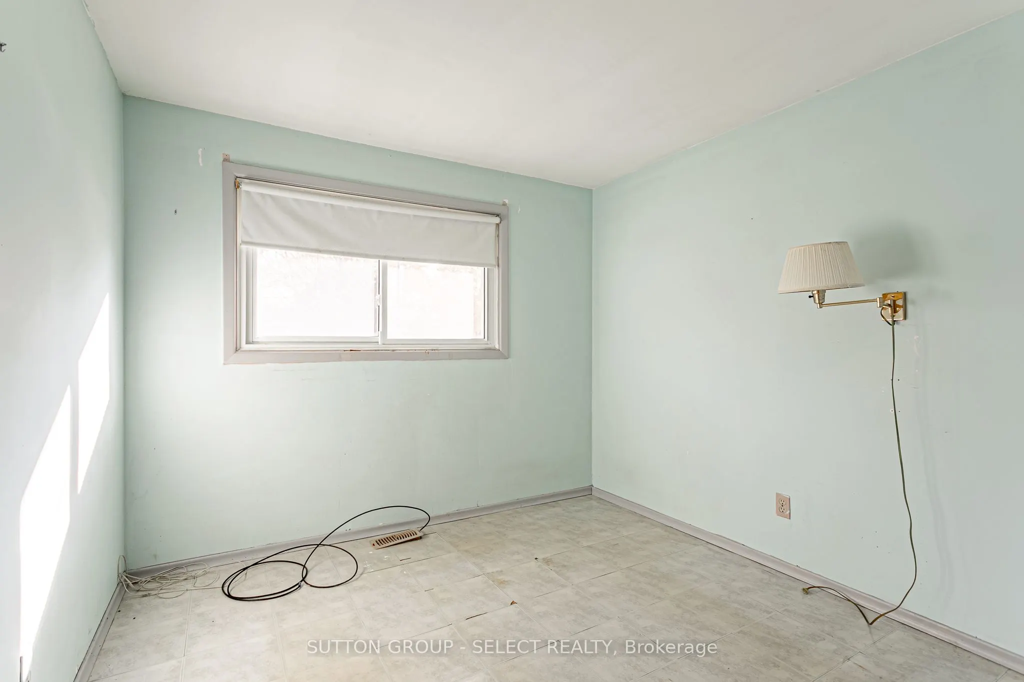 323 Base Line Road W