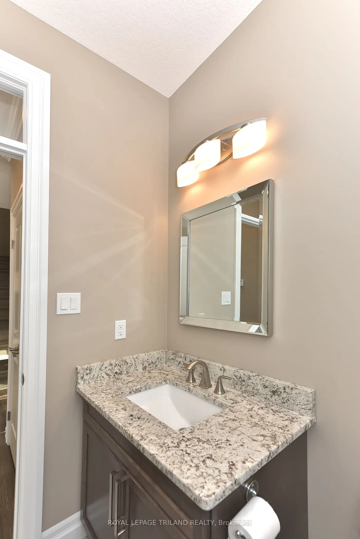 2274 BAKERVILLA Street