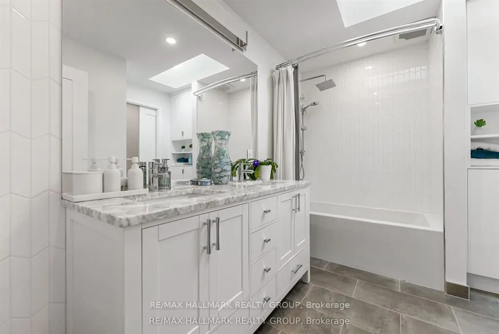 396 Roosevelt Avenue