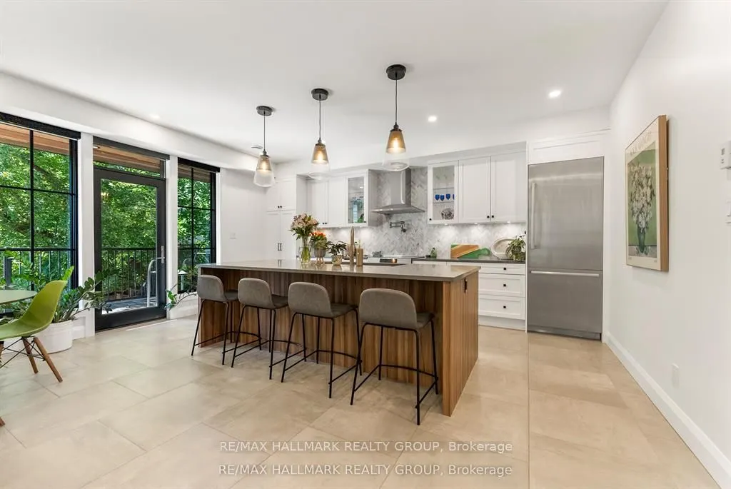 396 Roosevelt Avenue