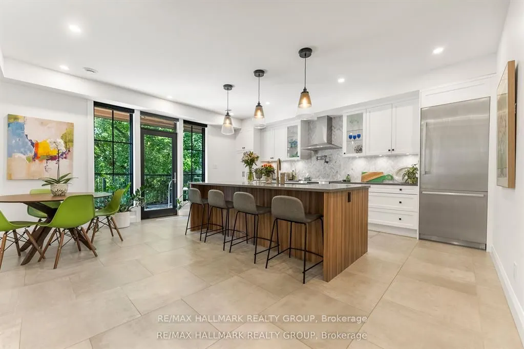 396 Roosevelt Avenue