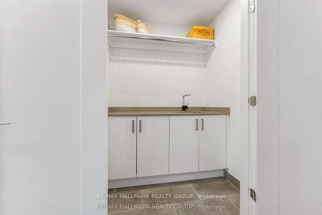 396 Roosevelt Avenue