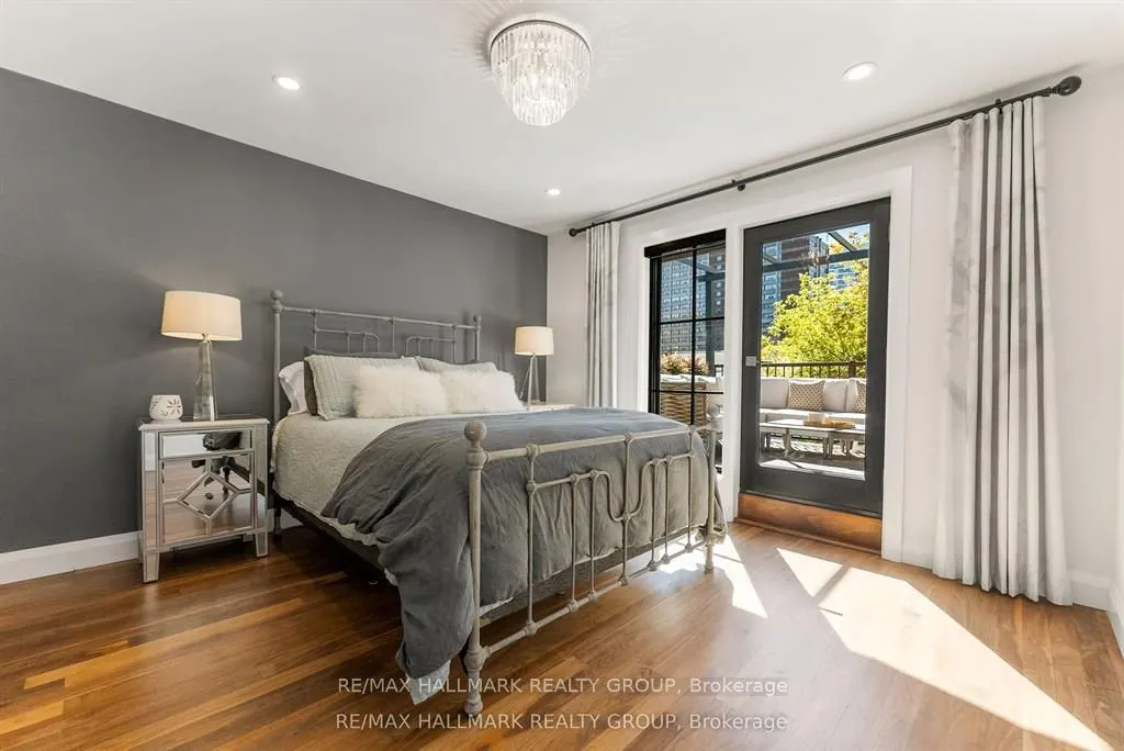 396 Roosevelt Avenue