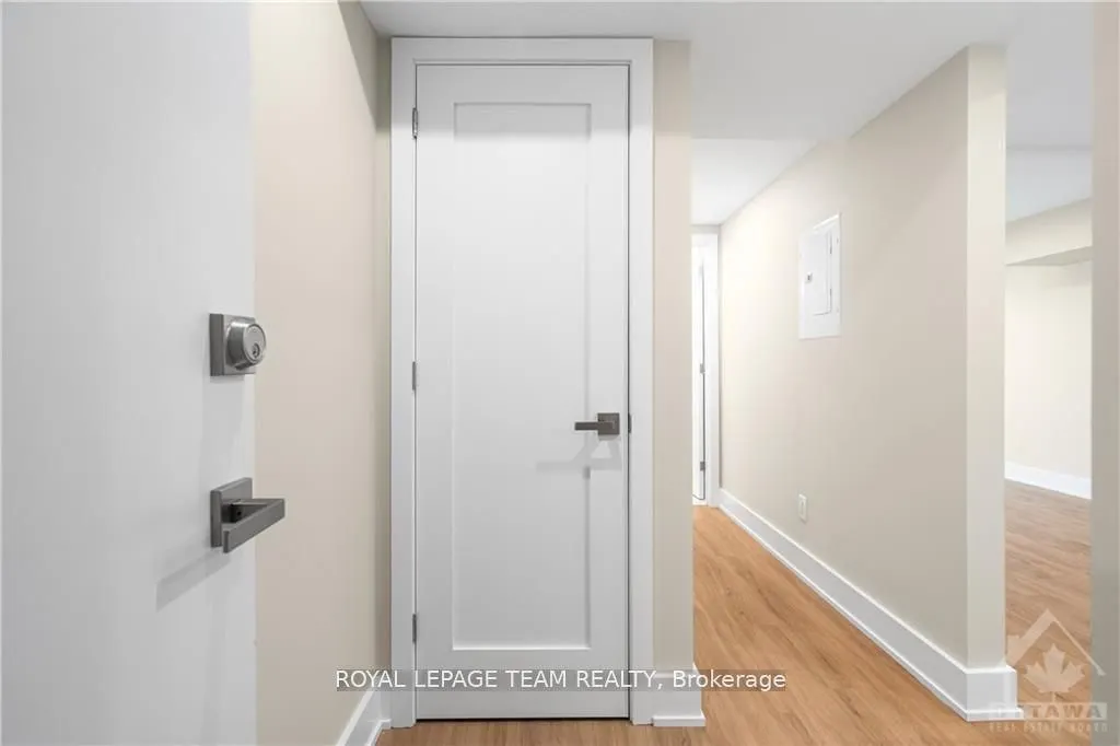 366 WINONA Avenue, #1