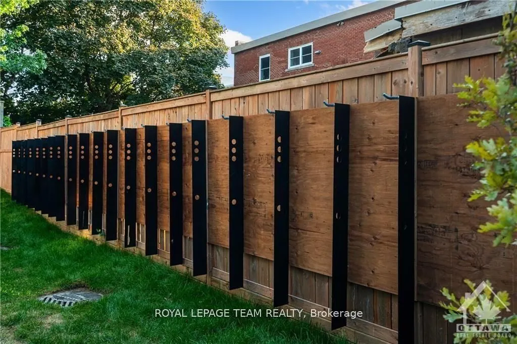 366 WINONA Avenue, #1