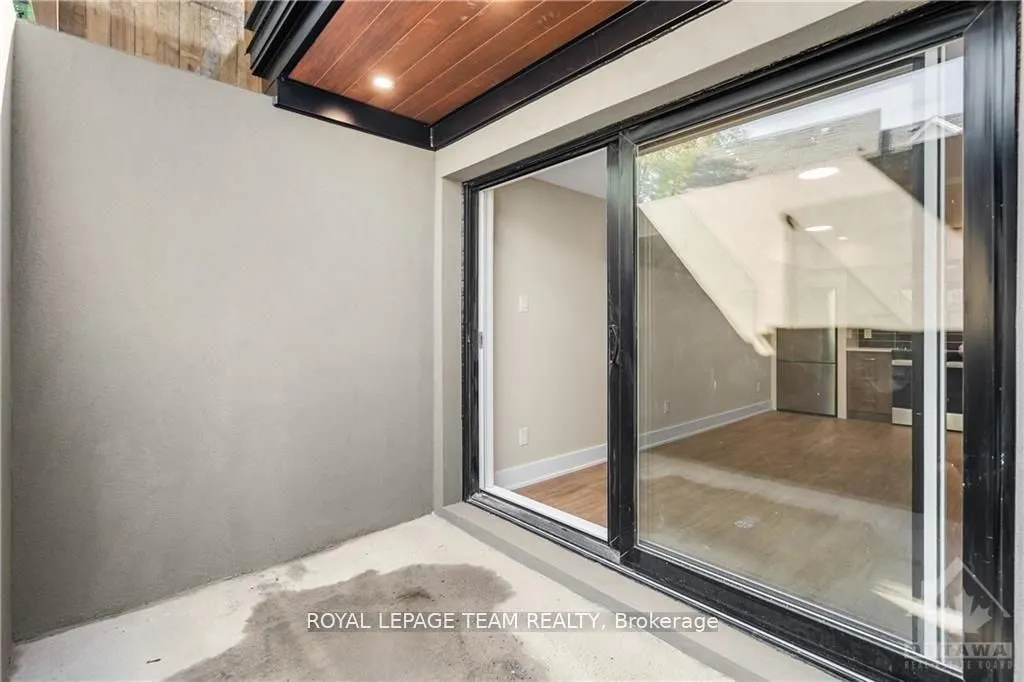 366 WINONA Avenue, #1