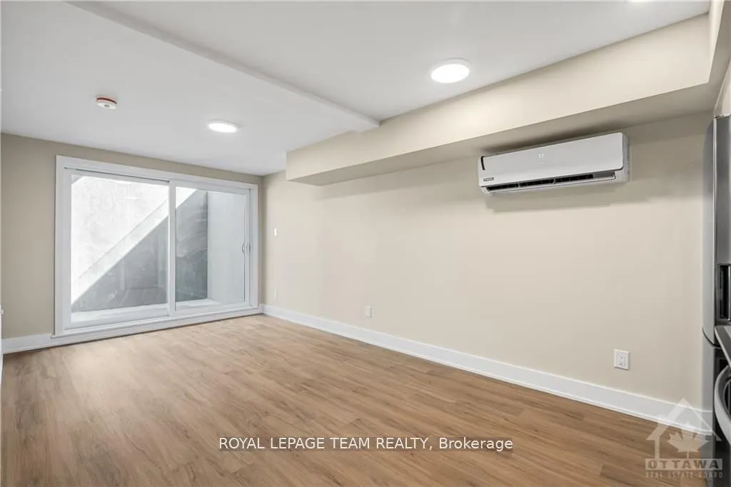 366 WINONA Avenue, #1