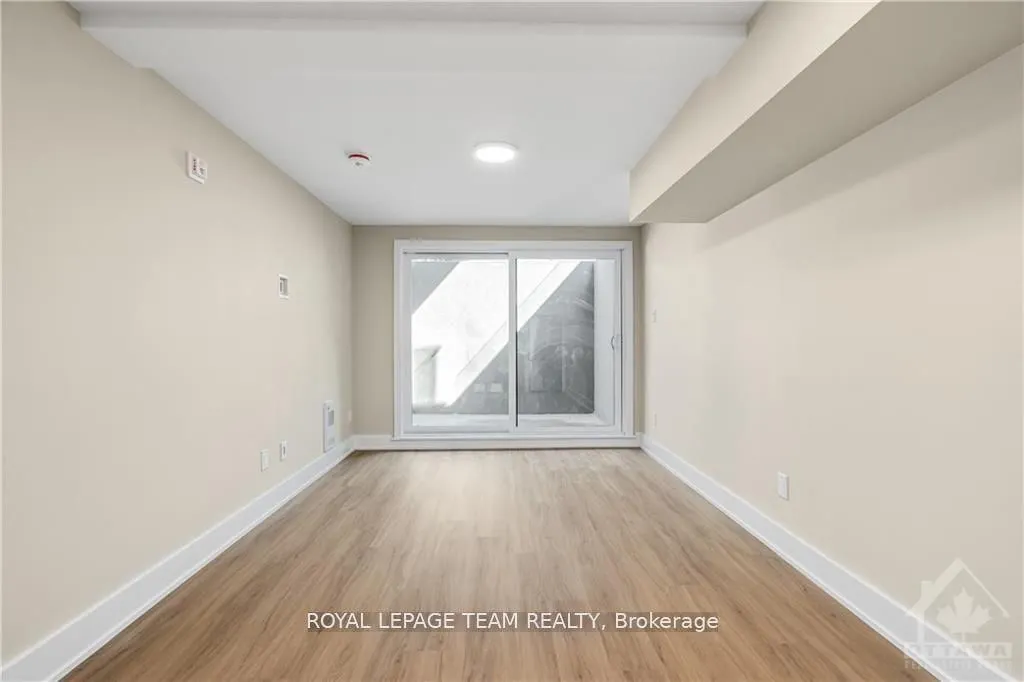 366 WINONA Avenue, #1