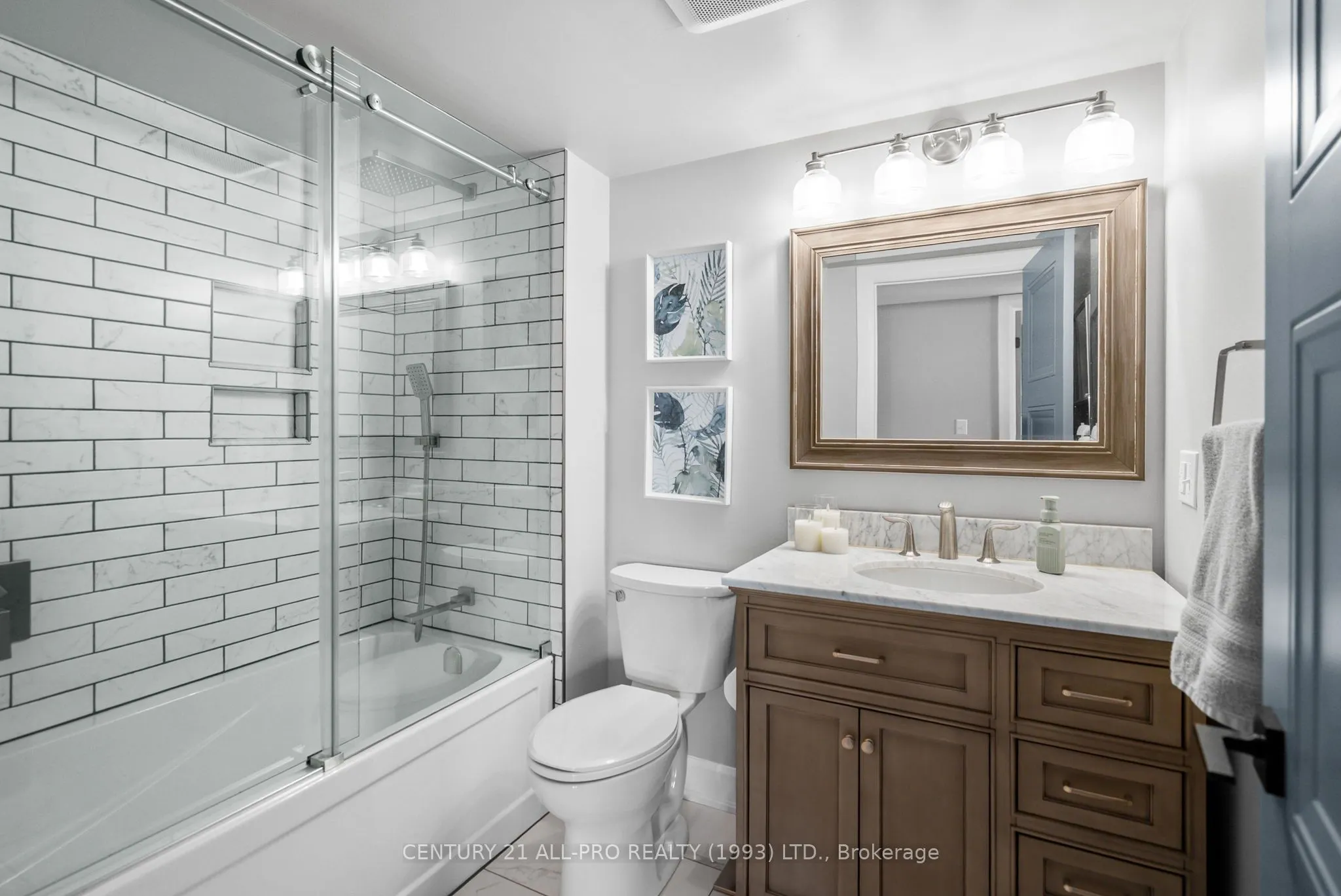 130 Queen Street, #3C