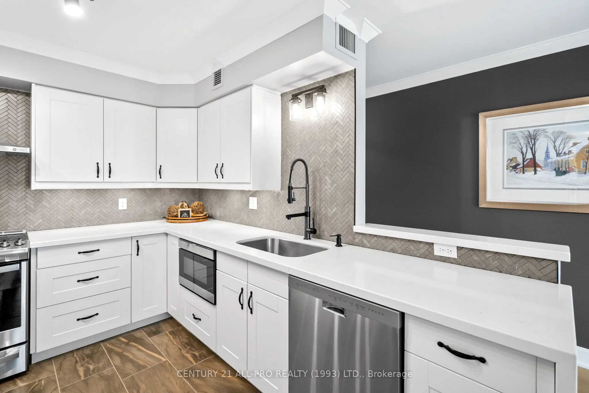 130 Queen Street, #3C