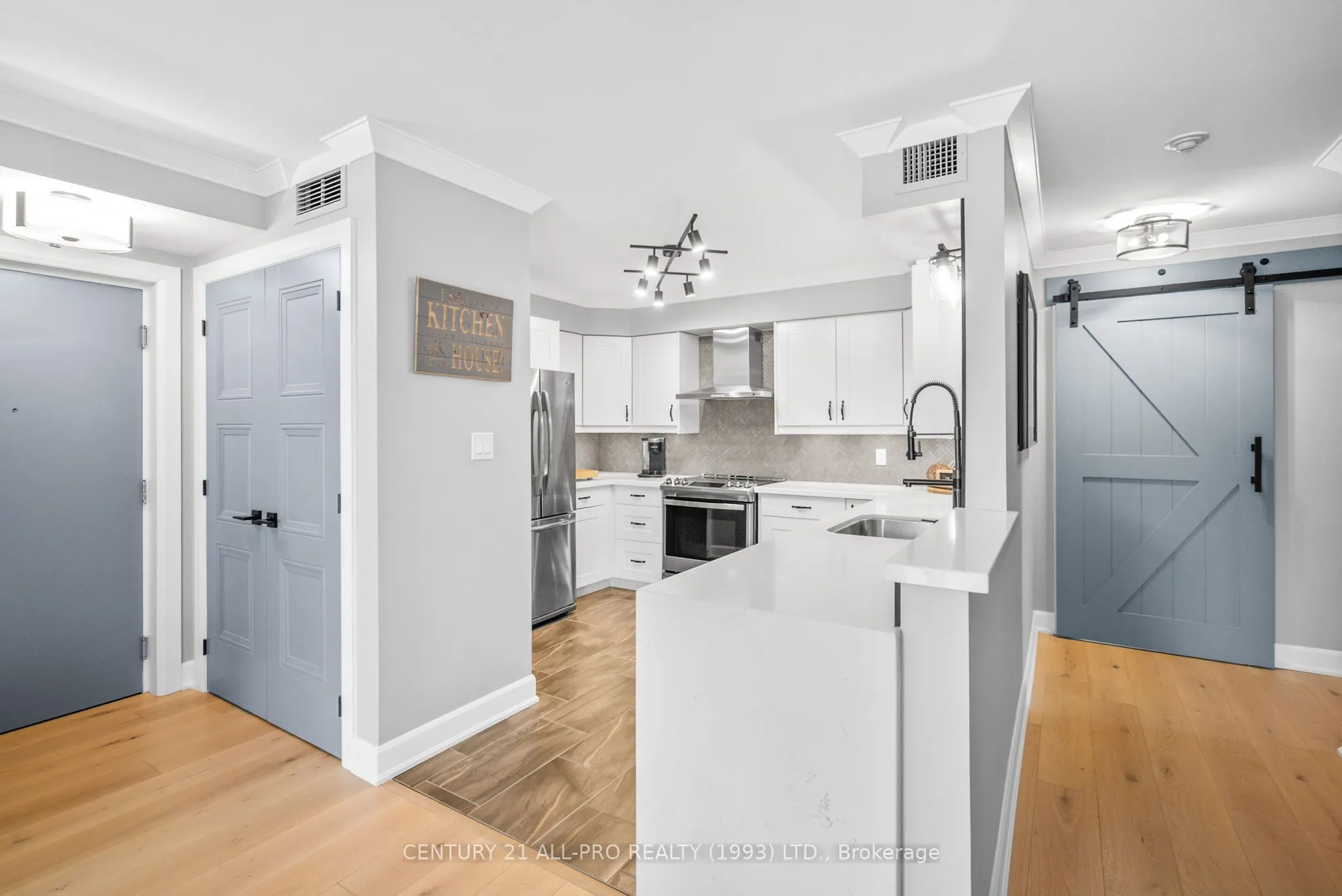 130 Queen Street, #3C