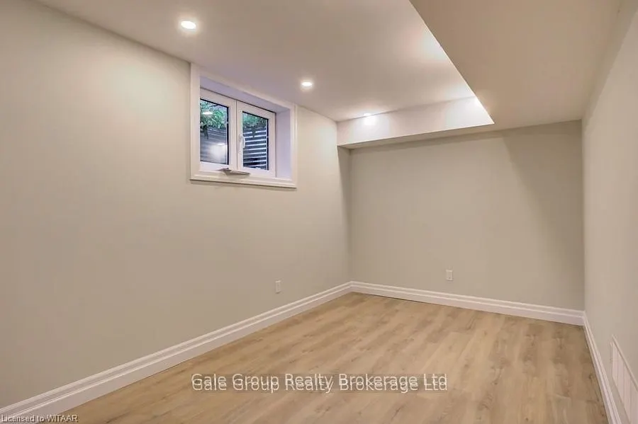 246 MUNNOCH Boulevard, #Basement Apartment