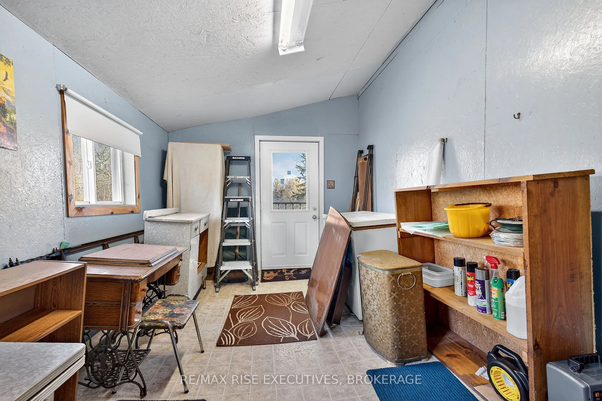 3185 Thousand Acre Road