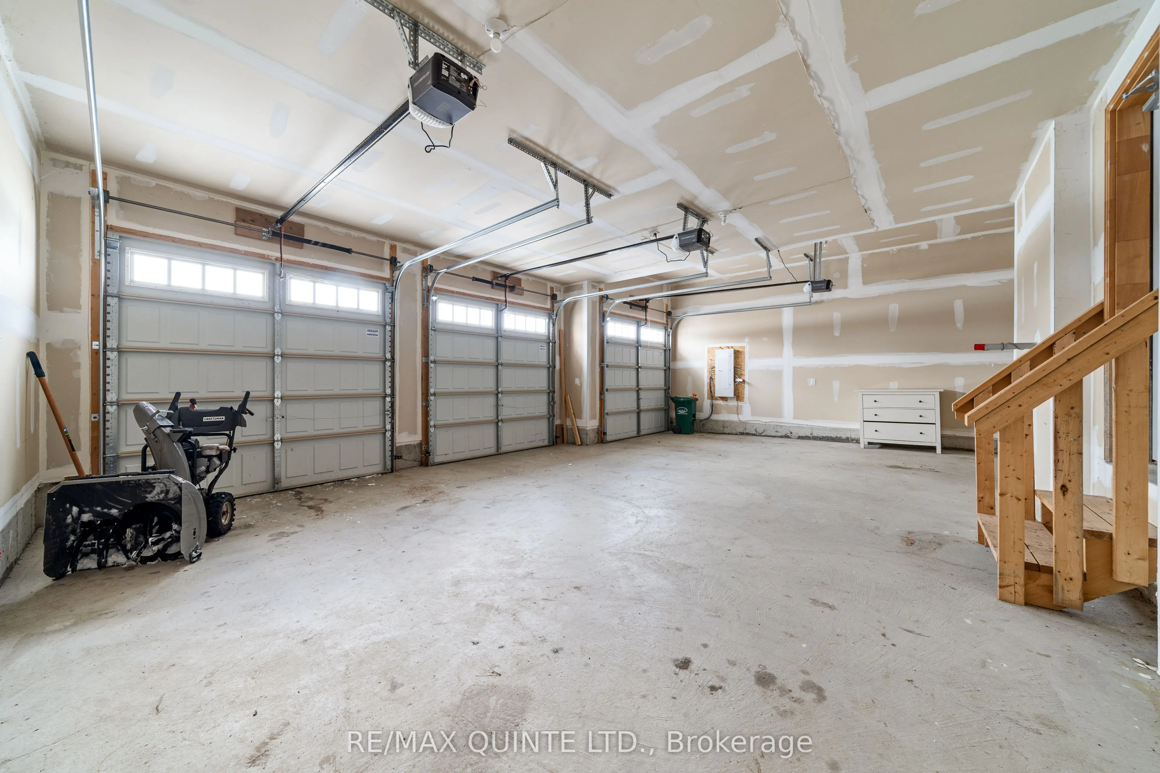 61 Summer Breeze Drive