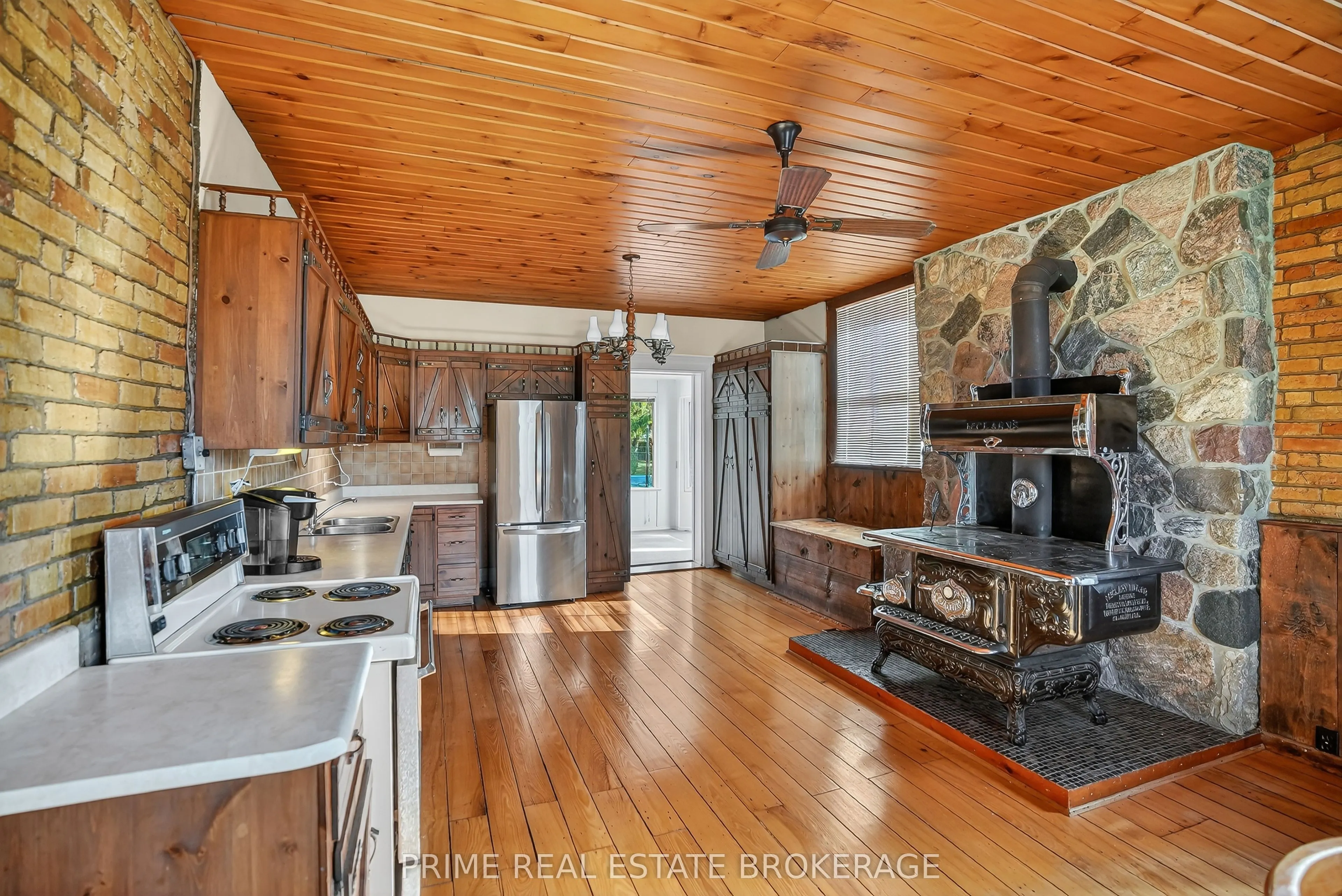 4626 Colonel Talbot Street