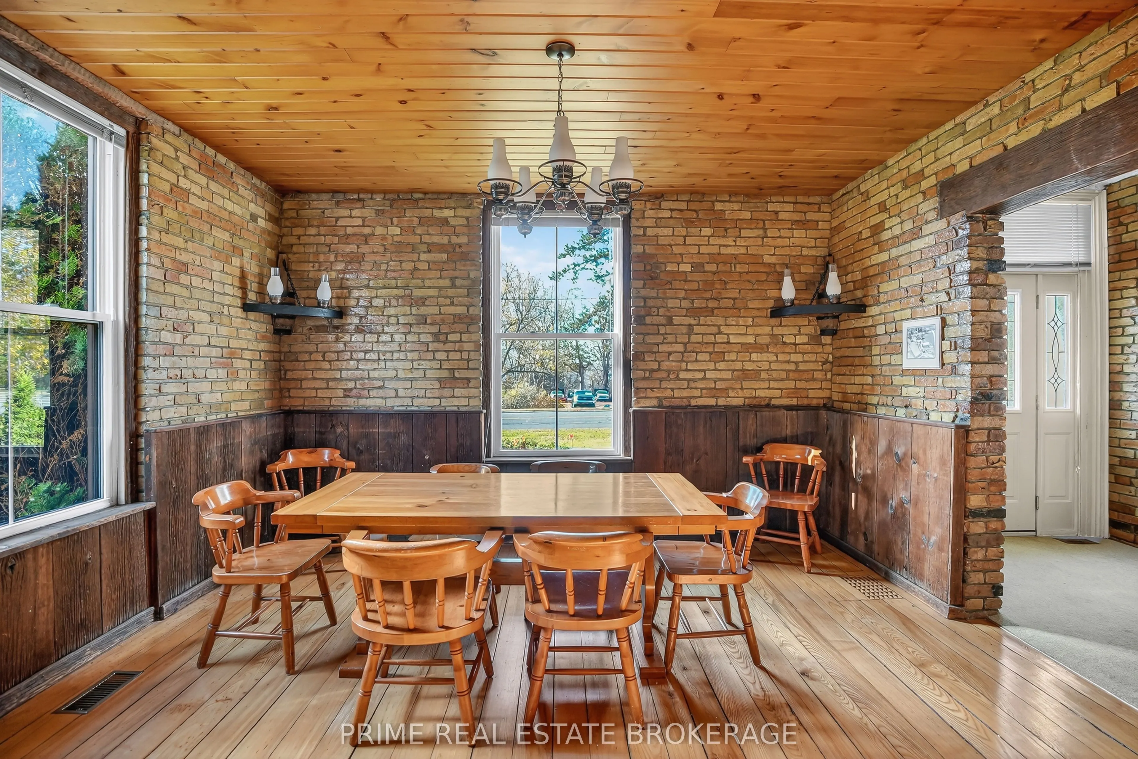 4626 Colonel Talbot Street