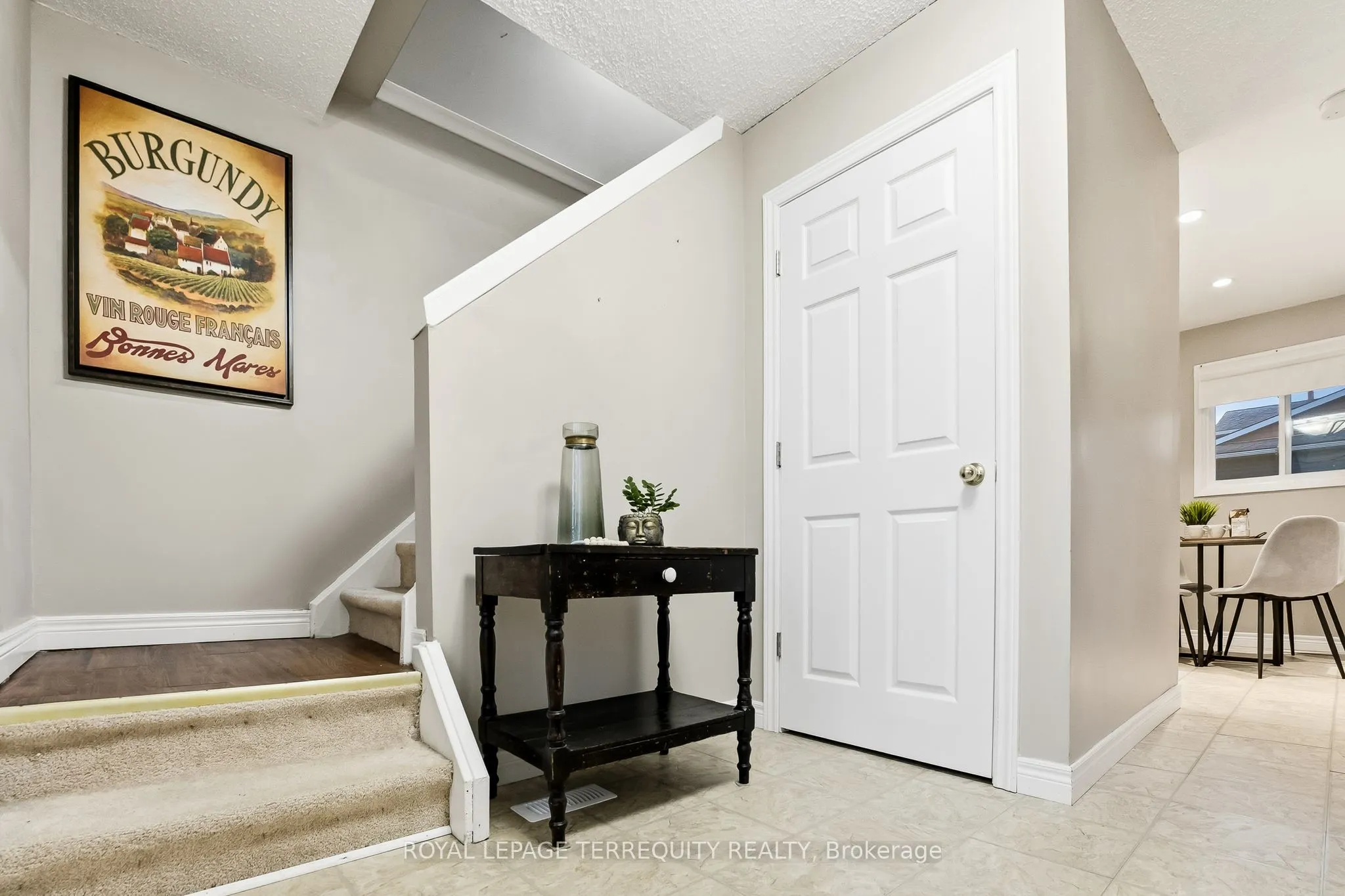 652 Spragge Crescent