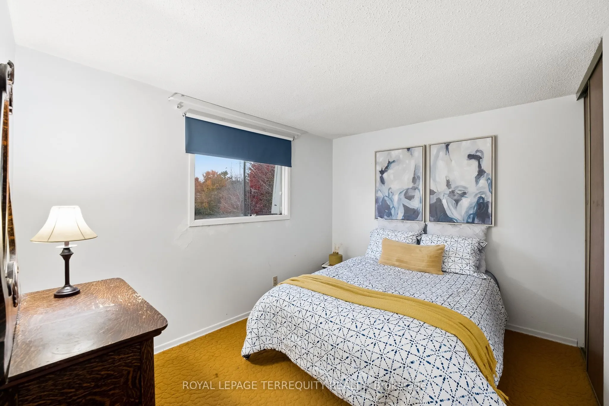 652 Spragge Crescent