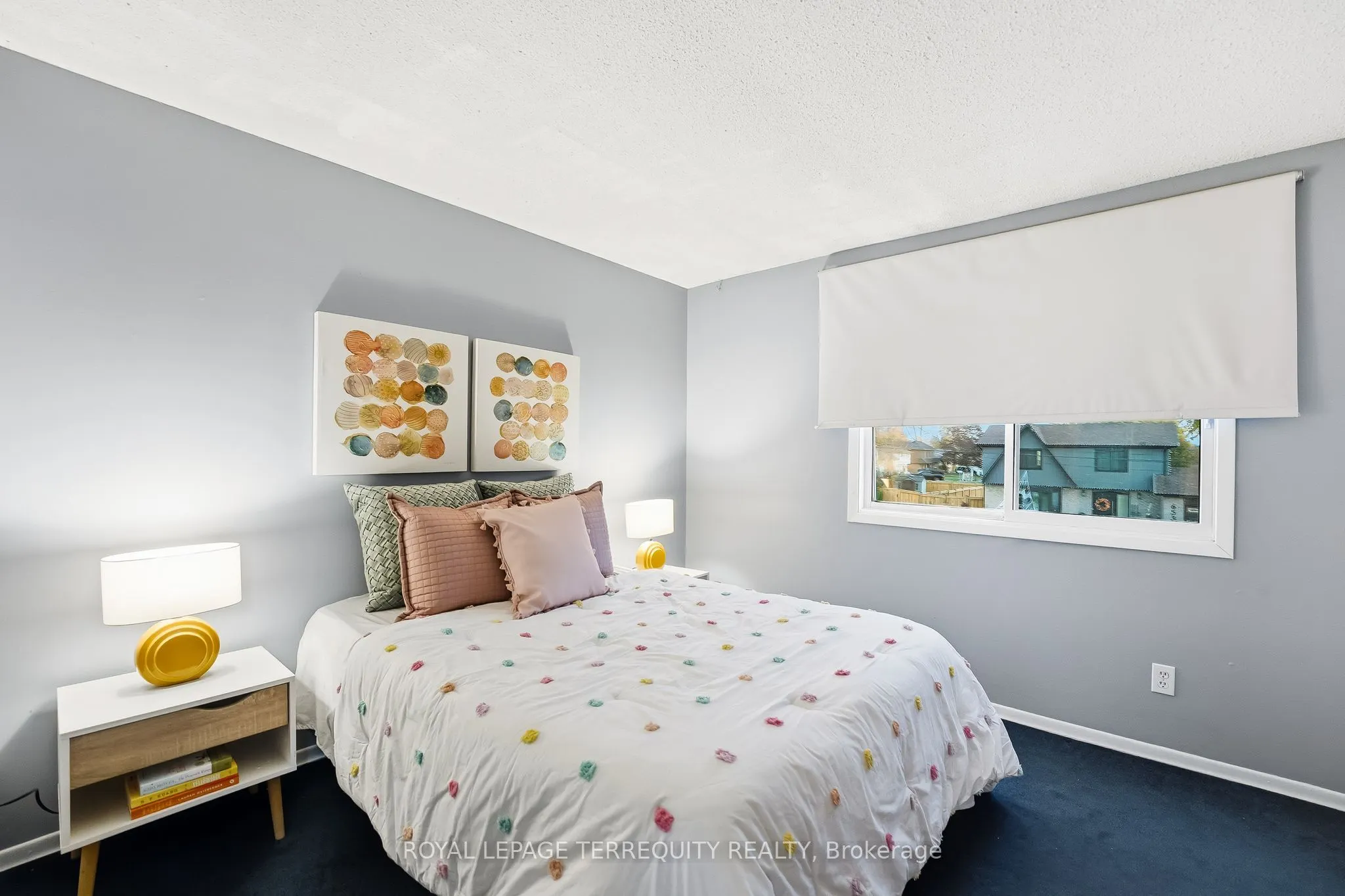 652 Spragge Crescent