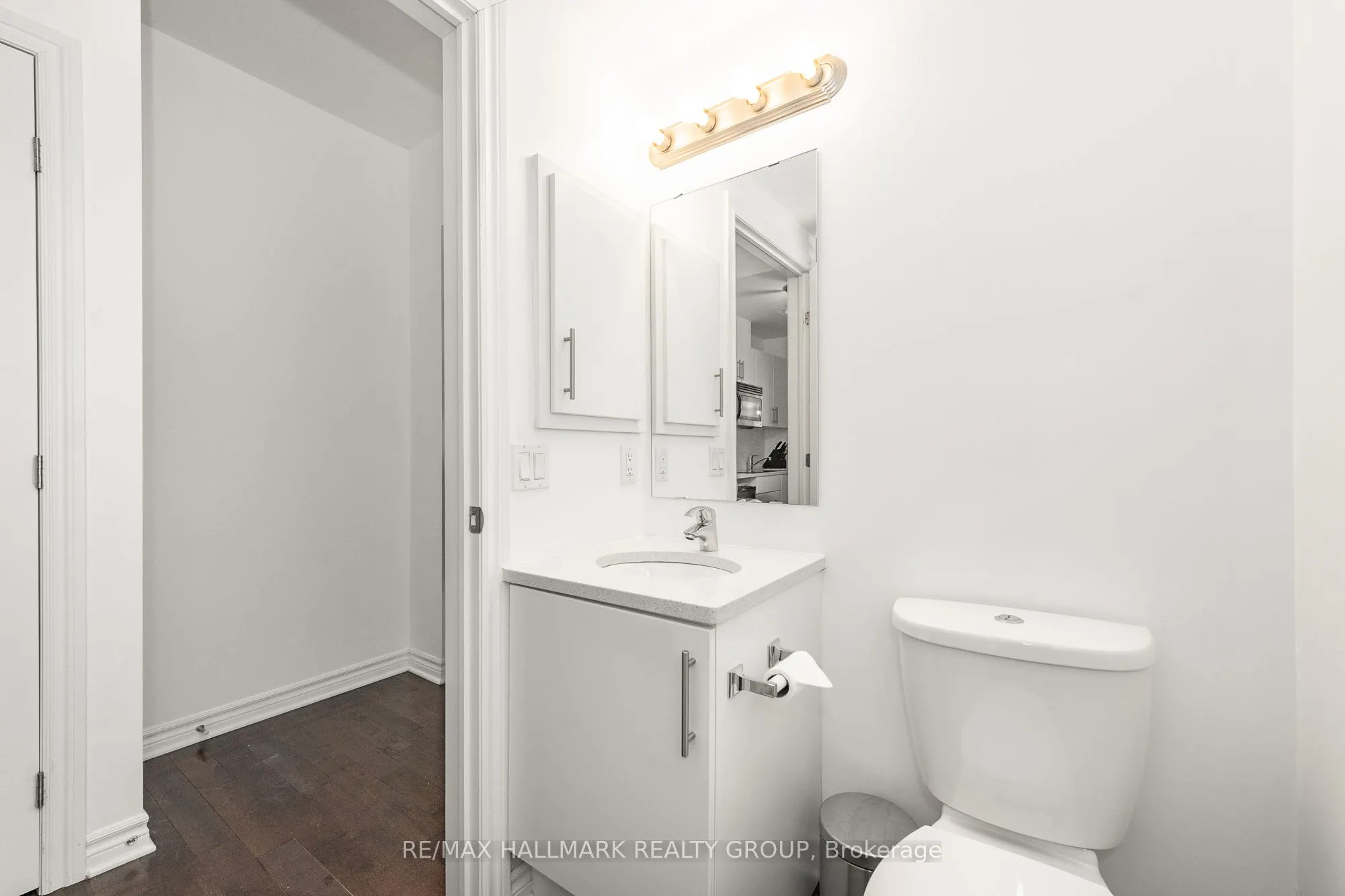 429 Kent Street, #103