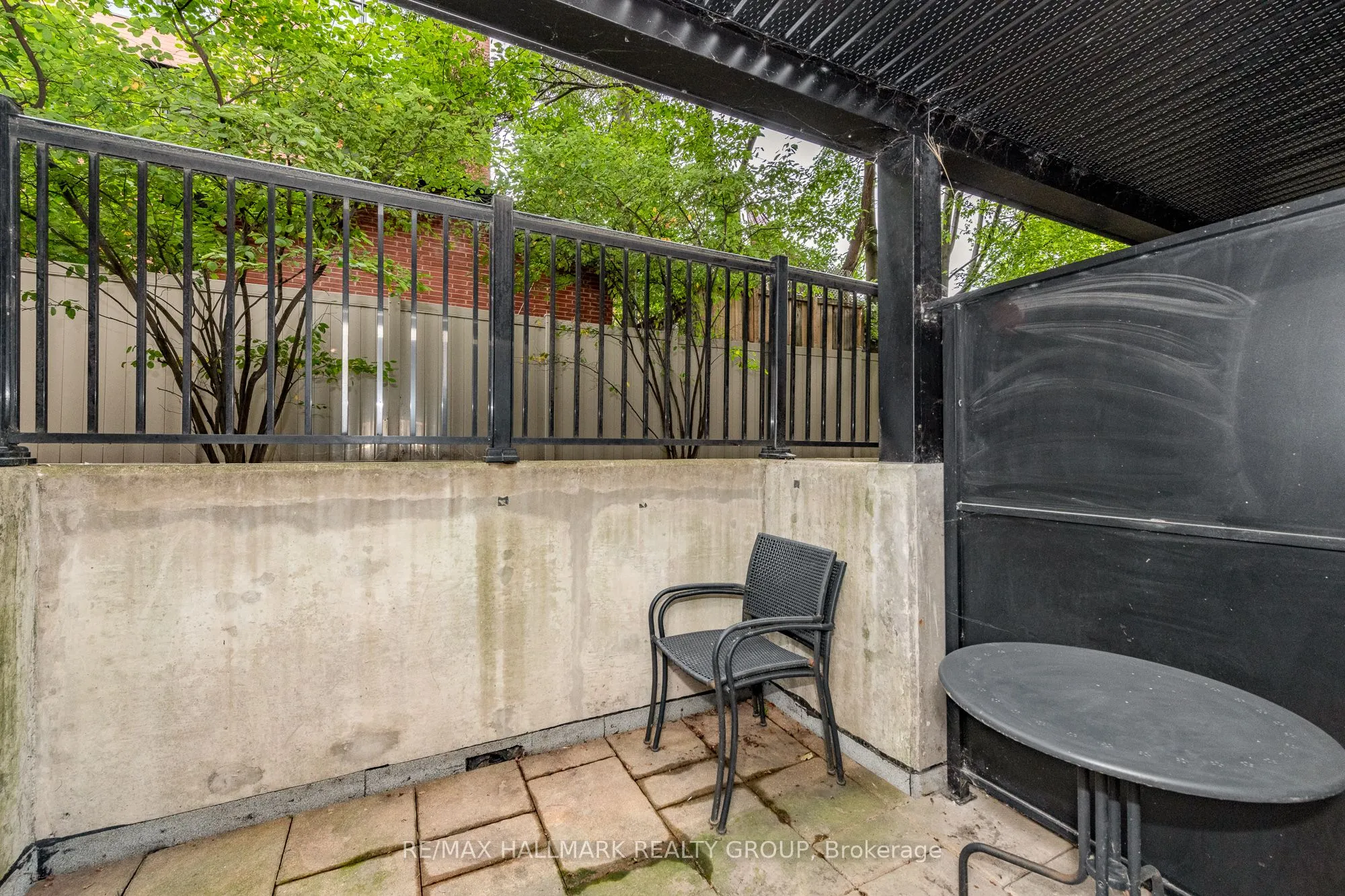 429 Kent Street, #103