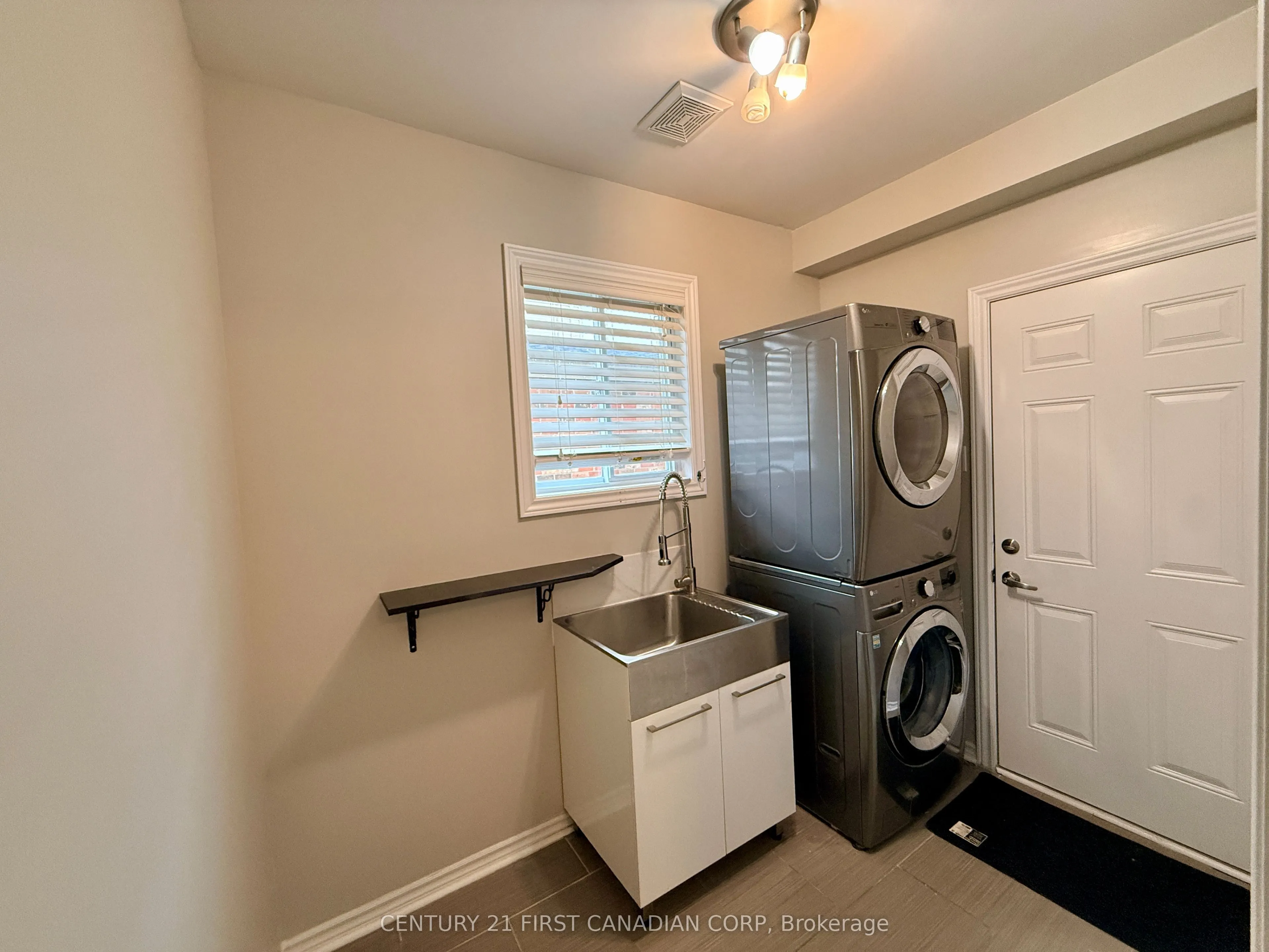 861 Oakcrossing Road