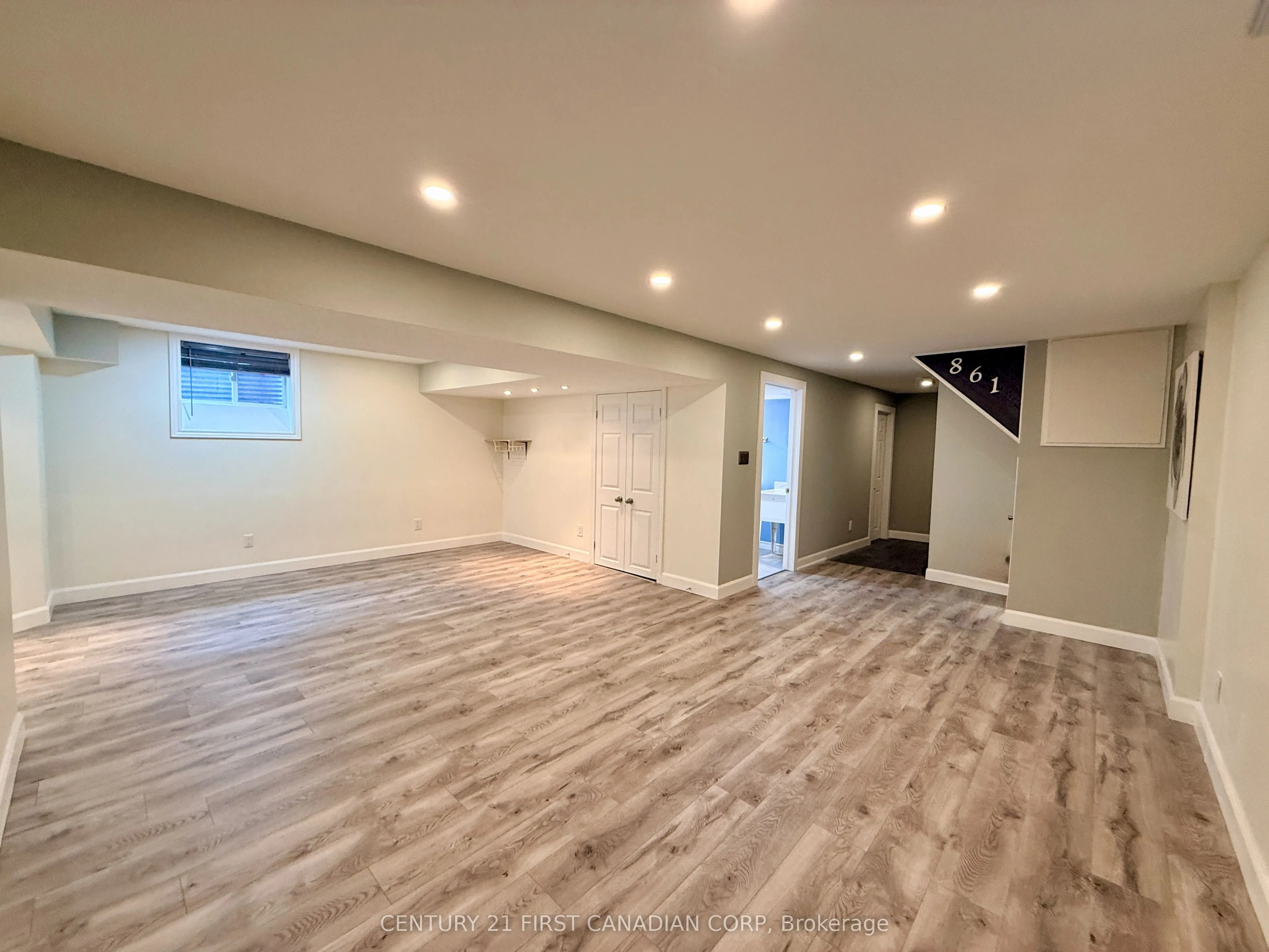 861 Oakcrossing Road