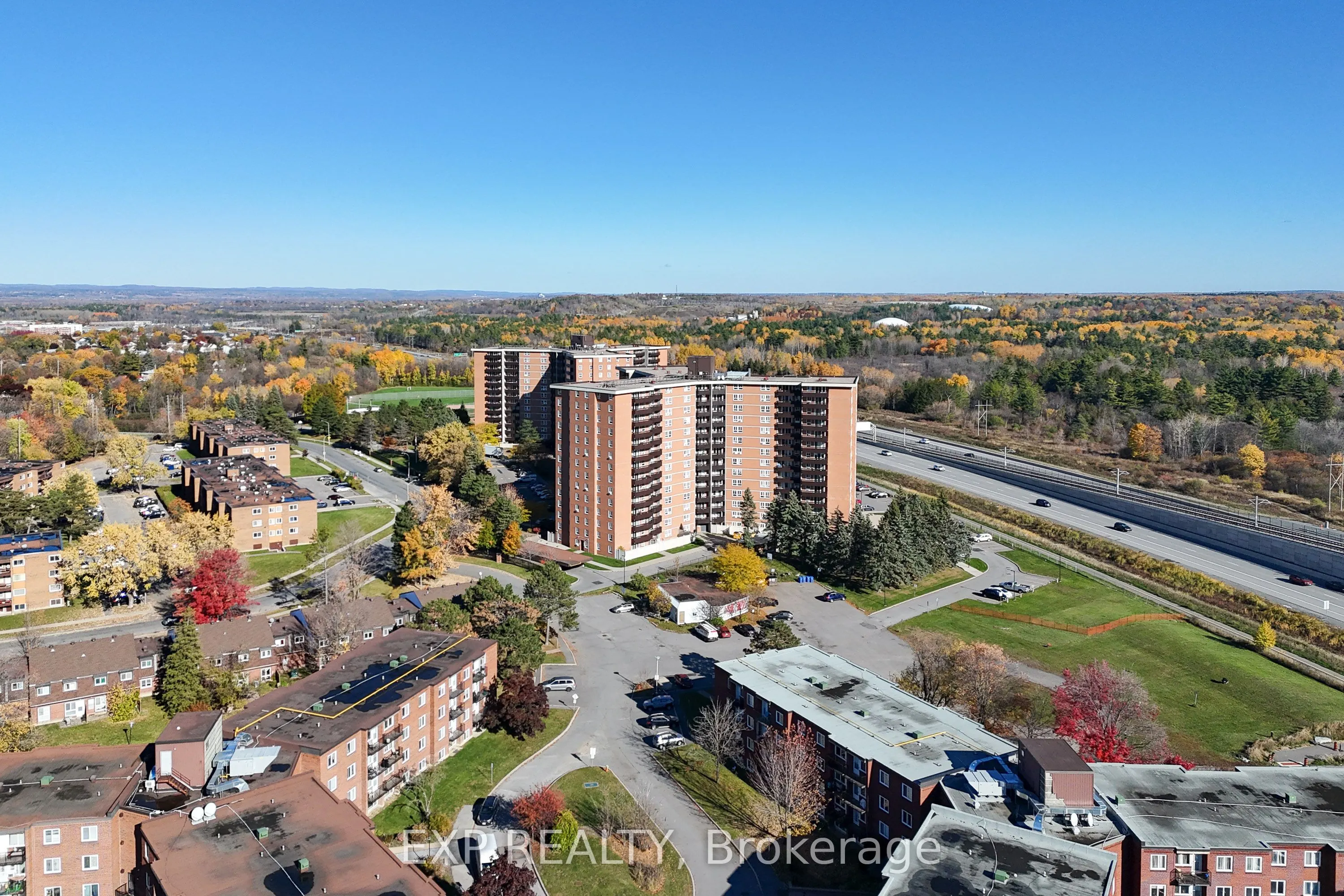 2000 Jasmine Crescent, #415