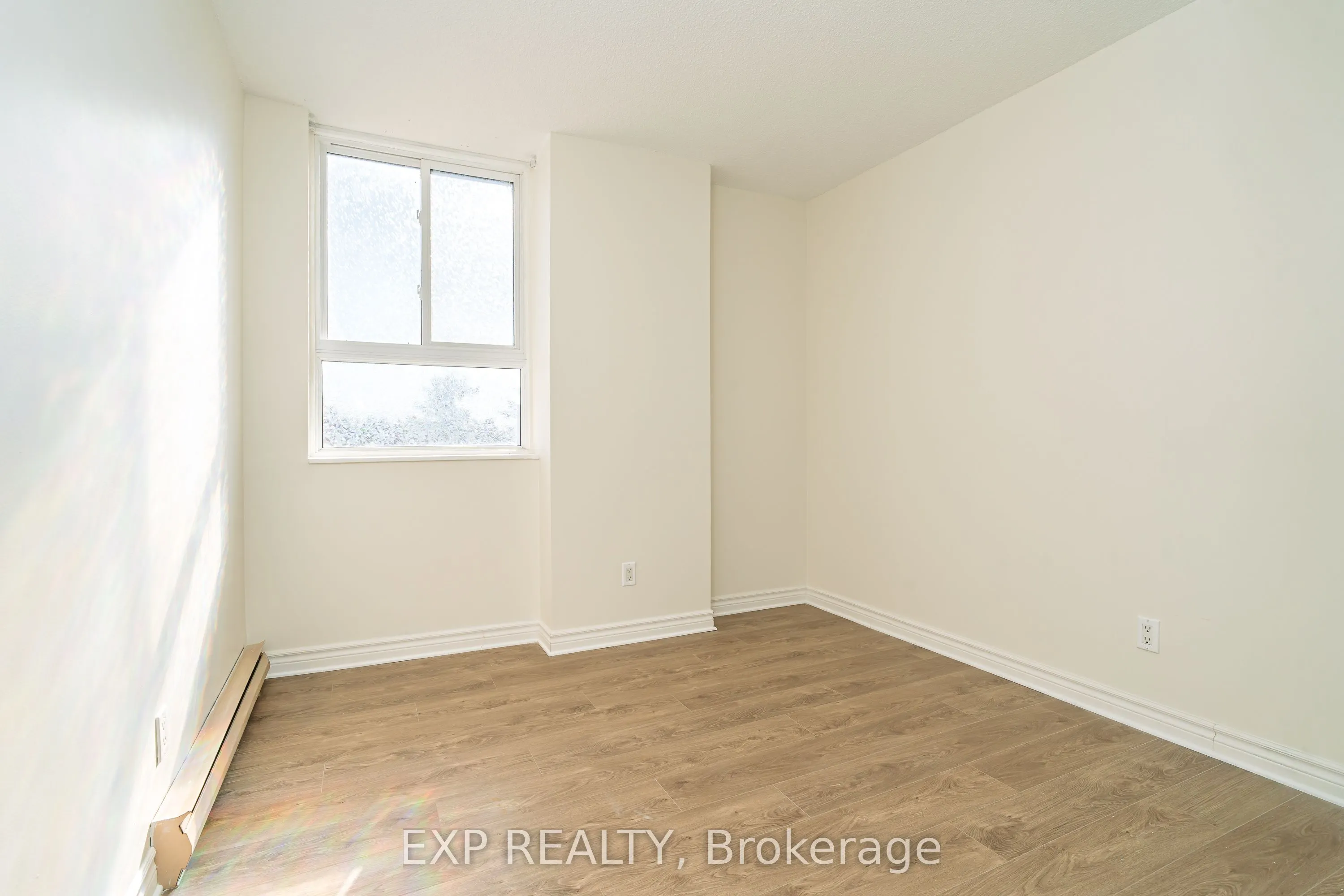 2000 Jasmine Crescent, #415