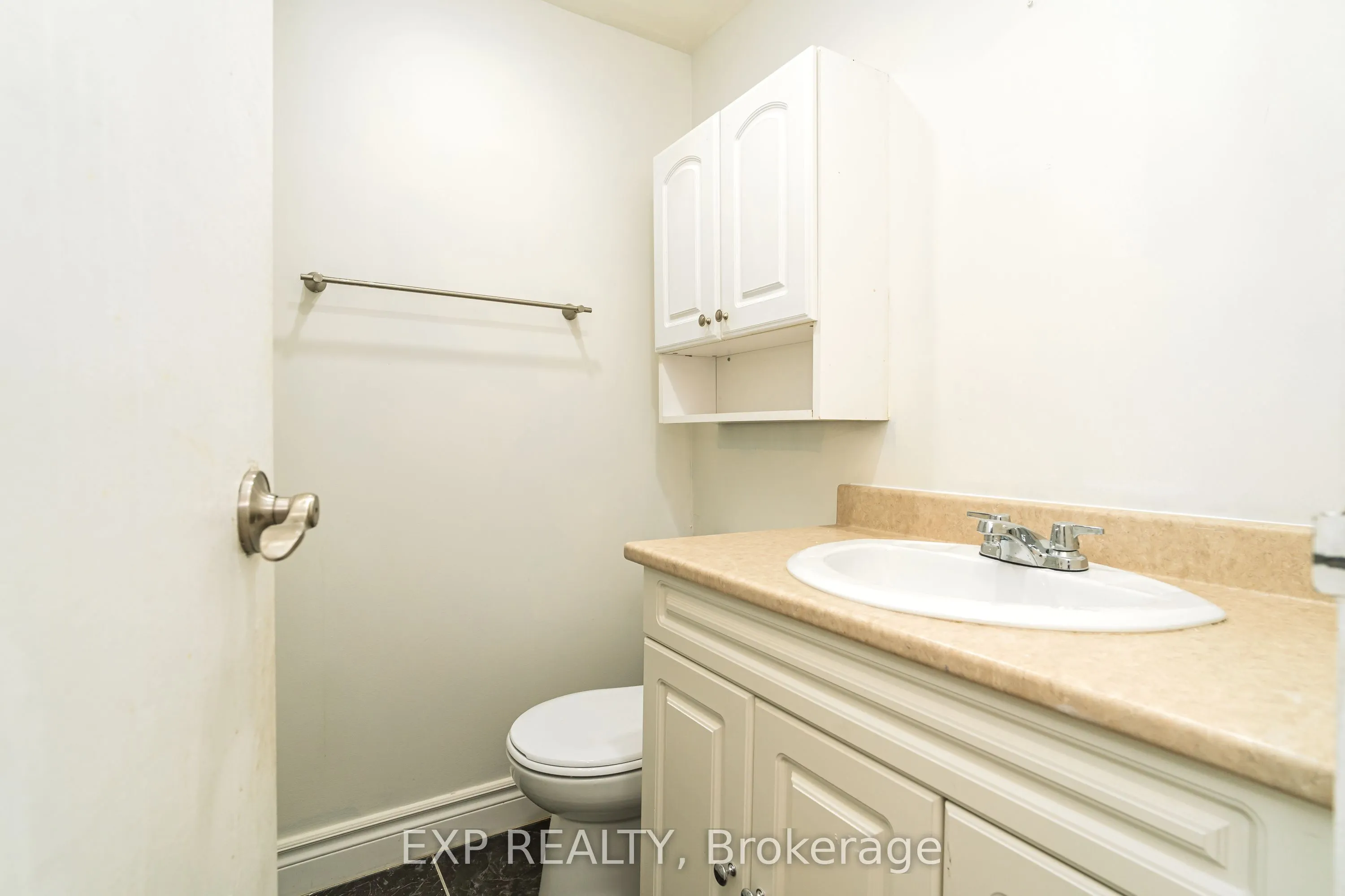 2000 Jasmine Crescent, #415