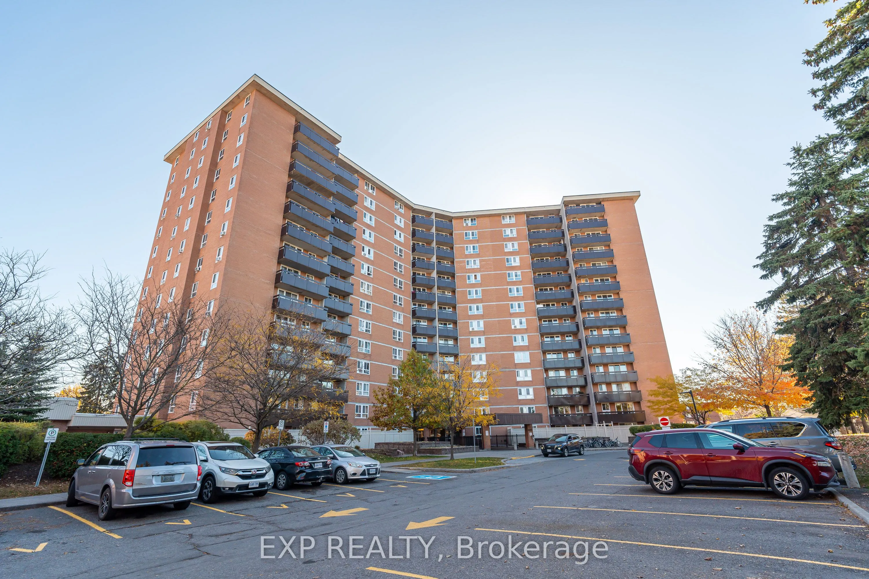 2000 Jasmine Crescent, #415