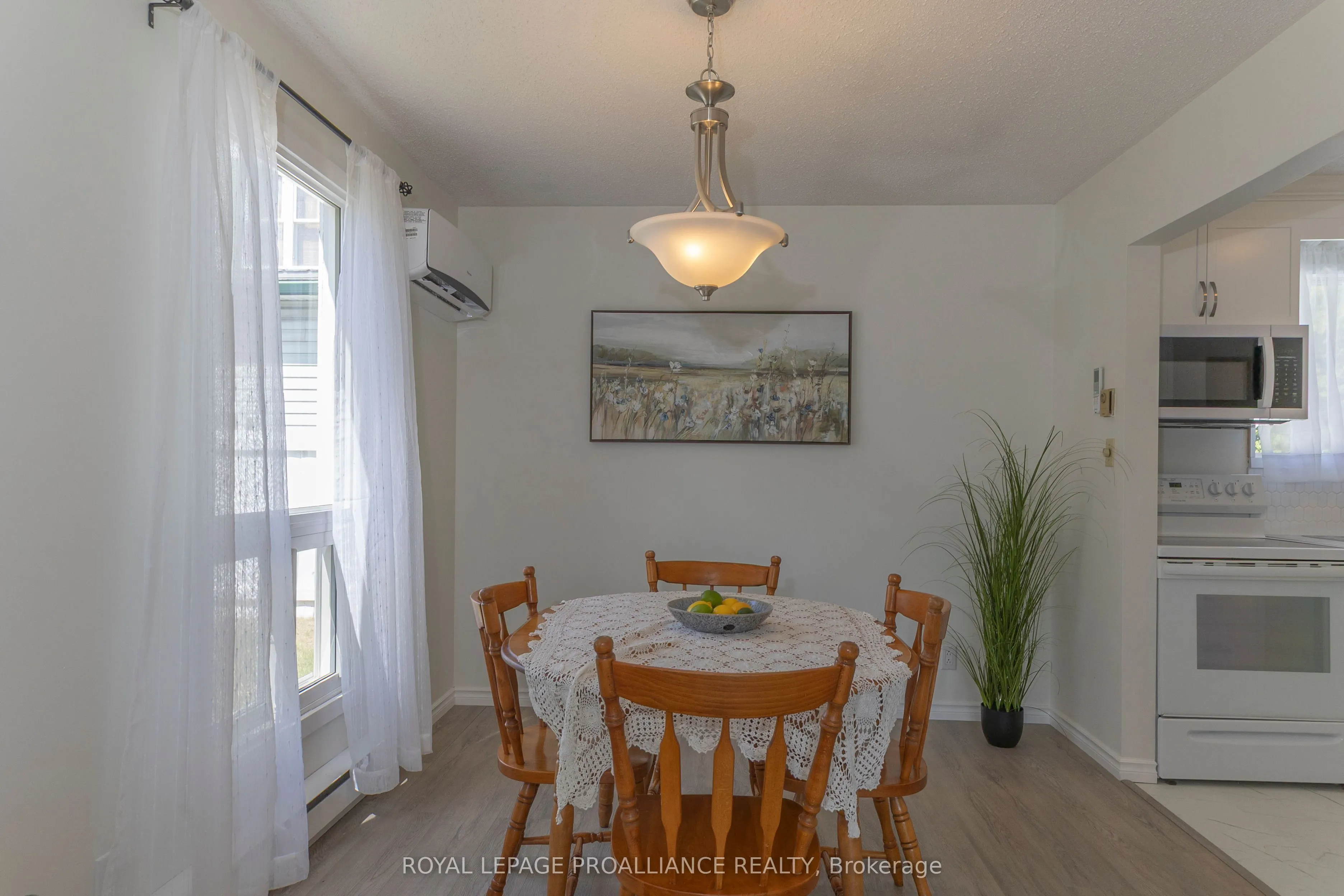 98 East Davis Street