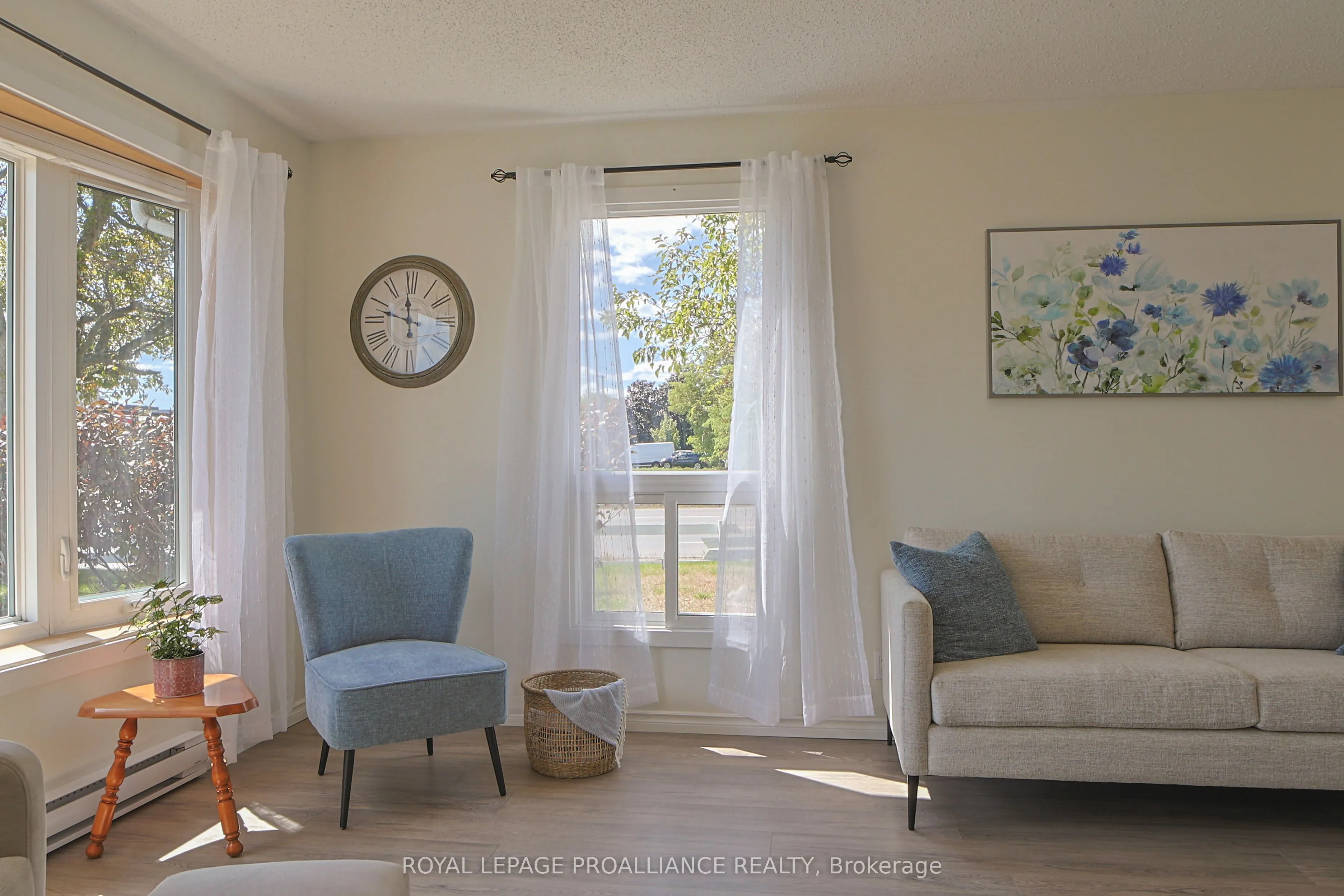 98 East Davis Street