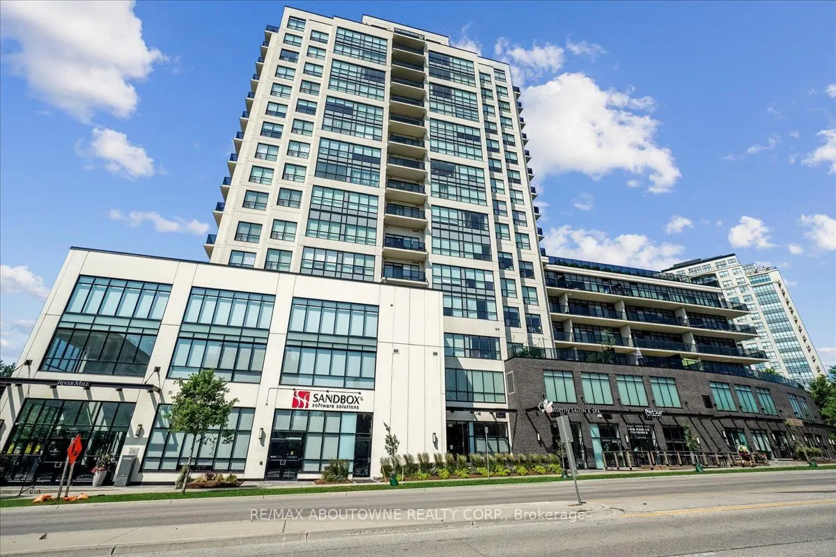 150 Wellington Street E, #405