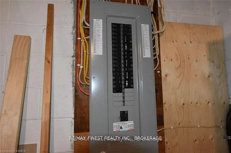 1146 Fourth Lake Road S