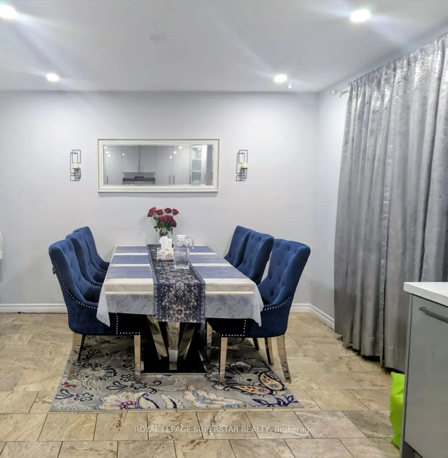 55 ASHLEY Crescent, #14