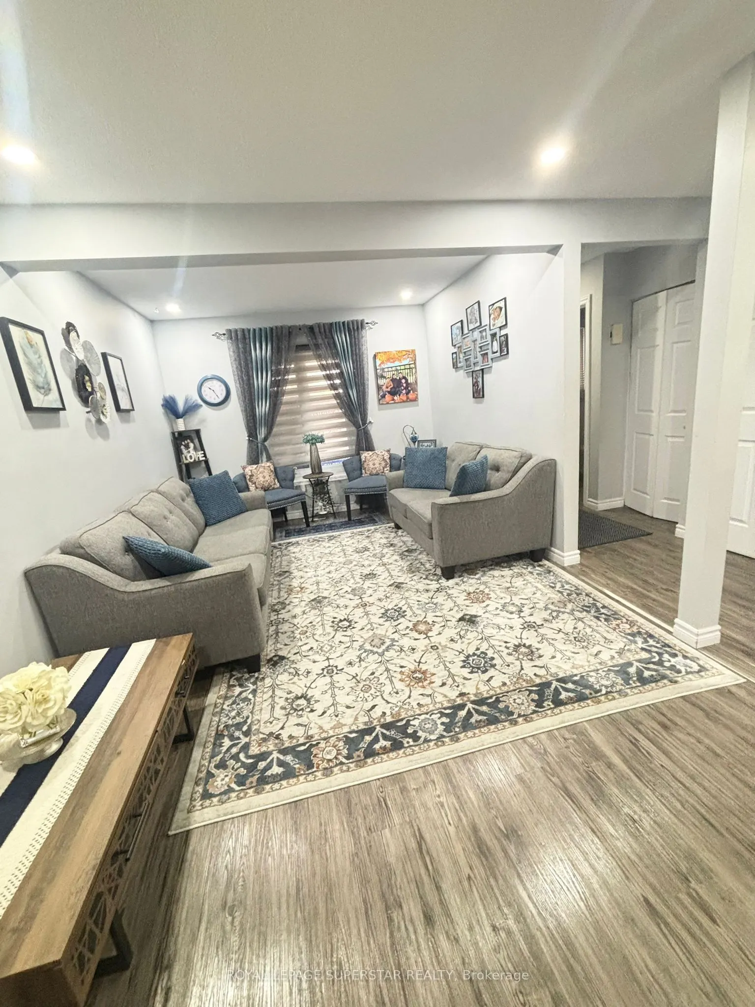 55 ASHLEY Crescent, #14