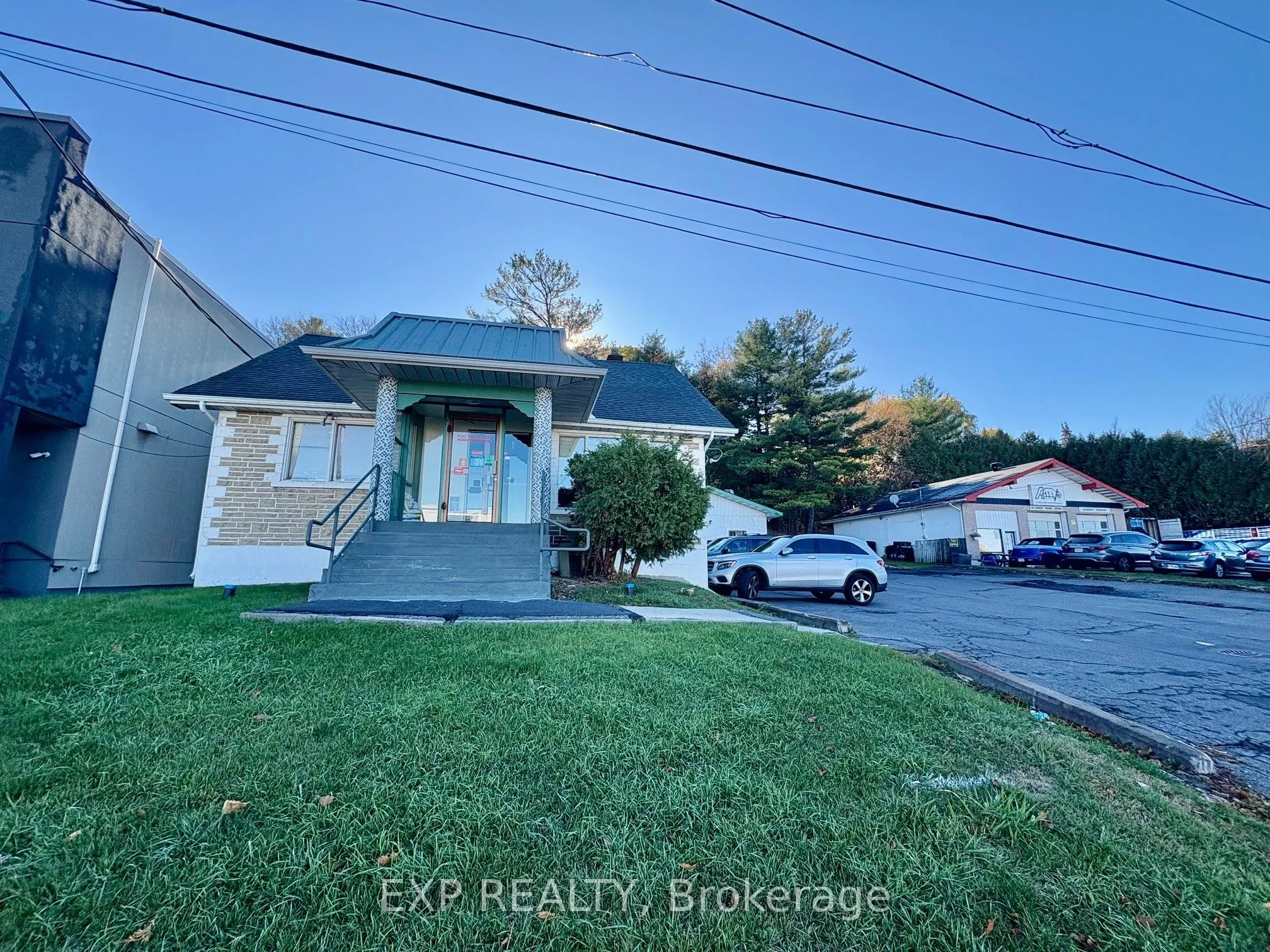 3010 St. Joseph Boulevard