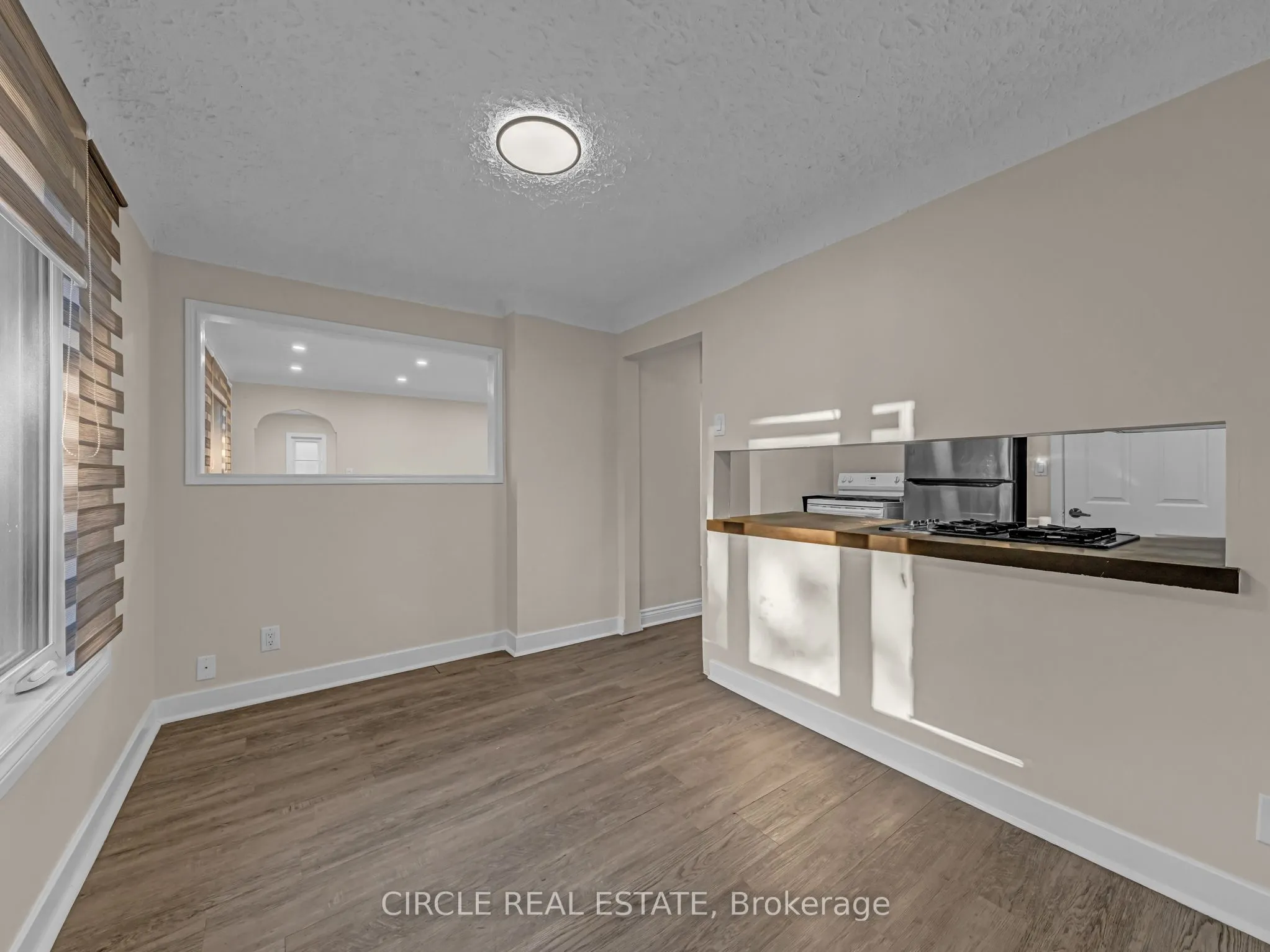 2616 Tourangeau Road