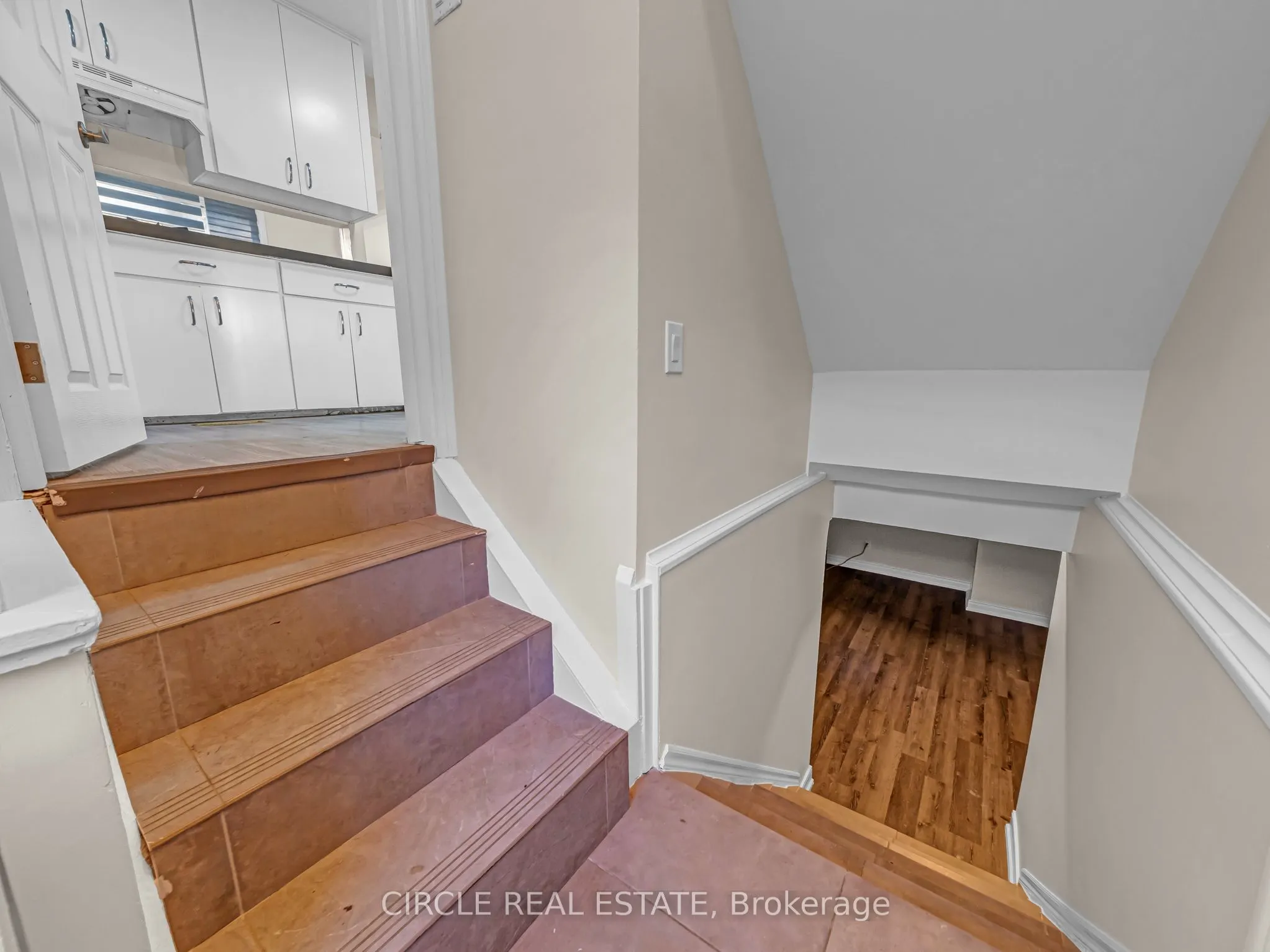 2616 Tourangeau Road