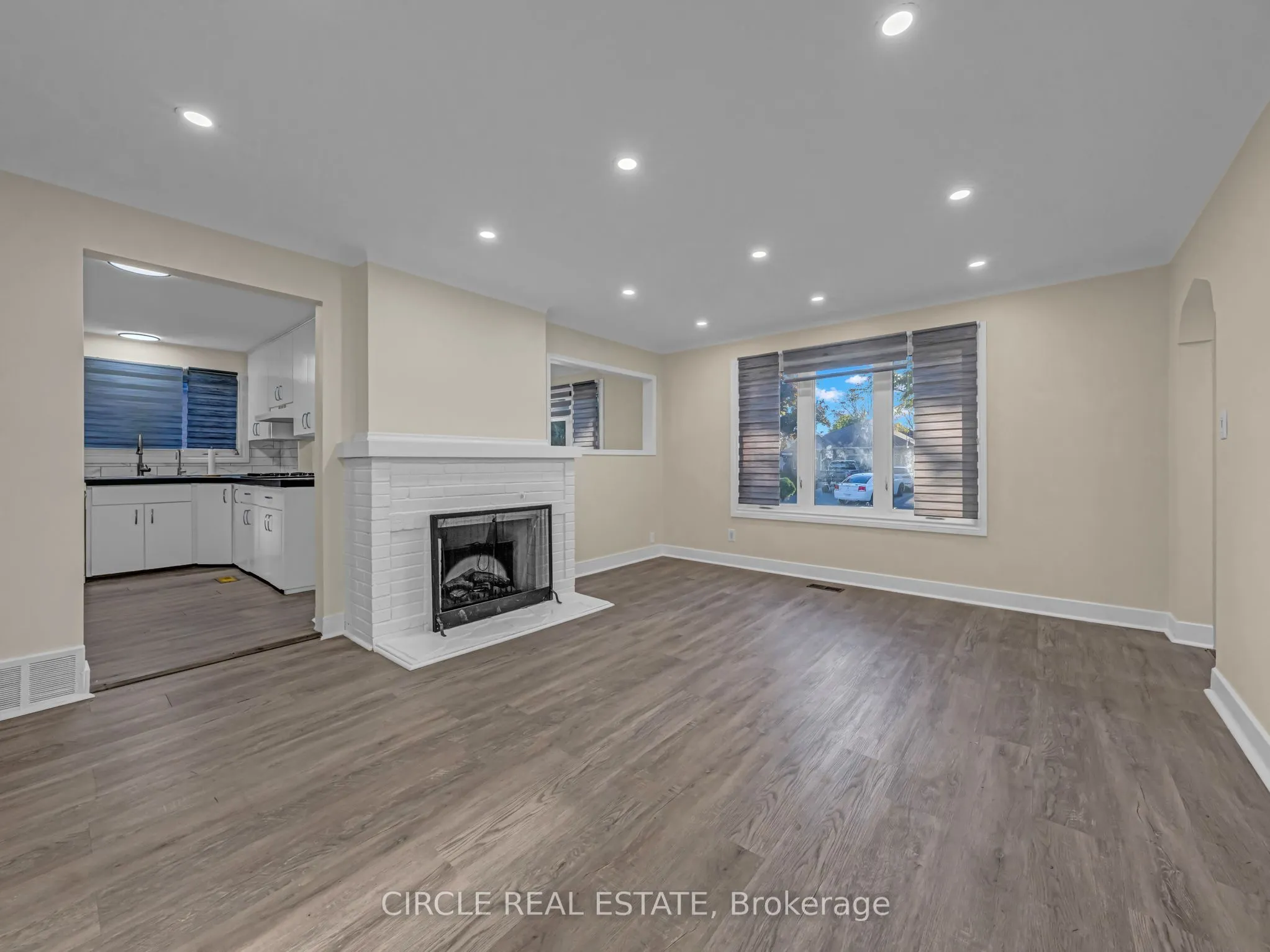 2616 Tourangeau Road