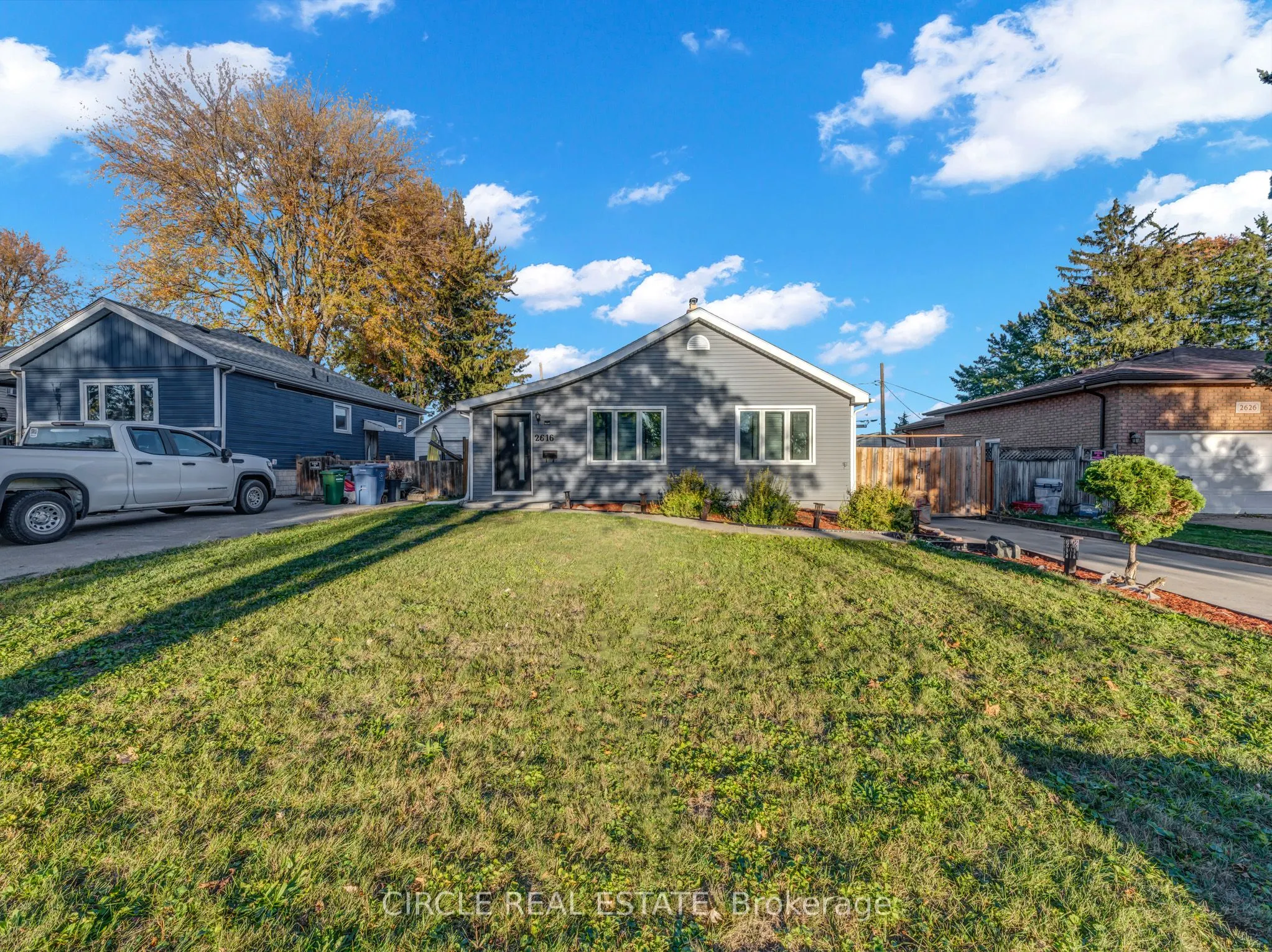 2616 Tourangeau Road