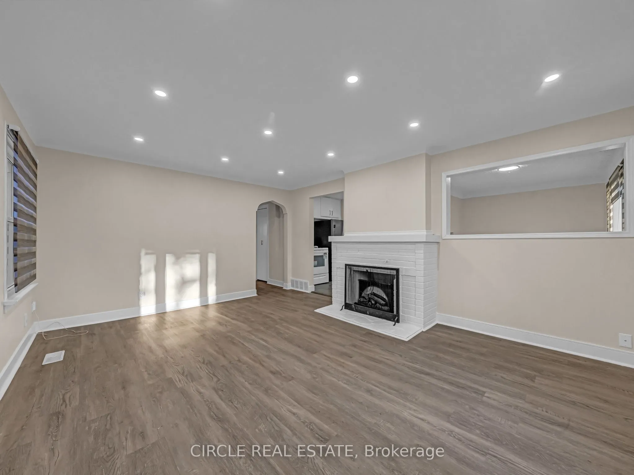 2616 Tourangeau Road