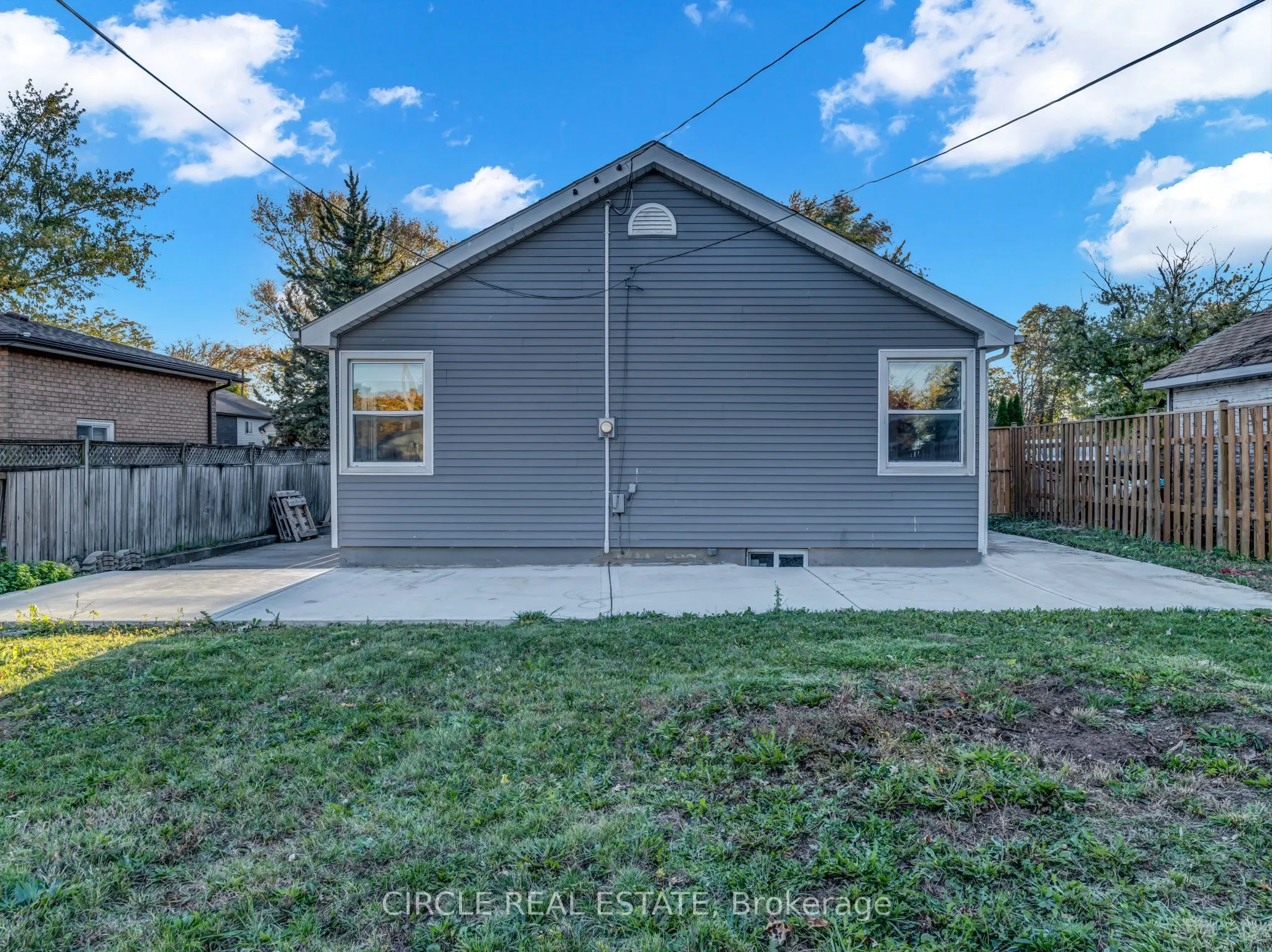 2616 Tourangeau Road